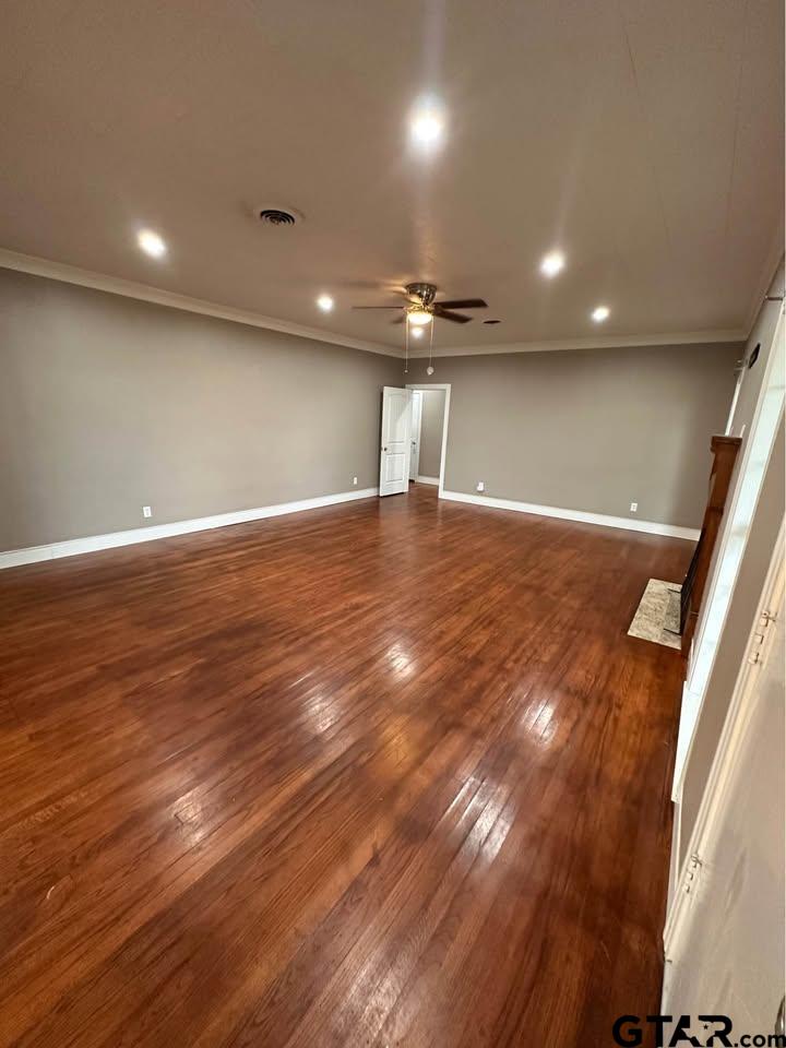 963 S Marcus St. (US Hwy 69)