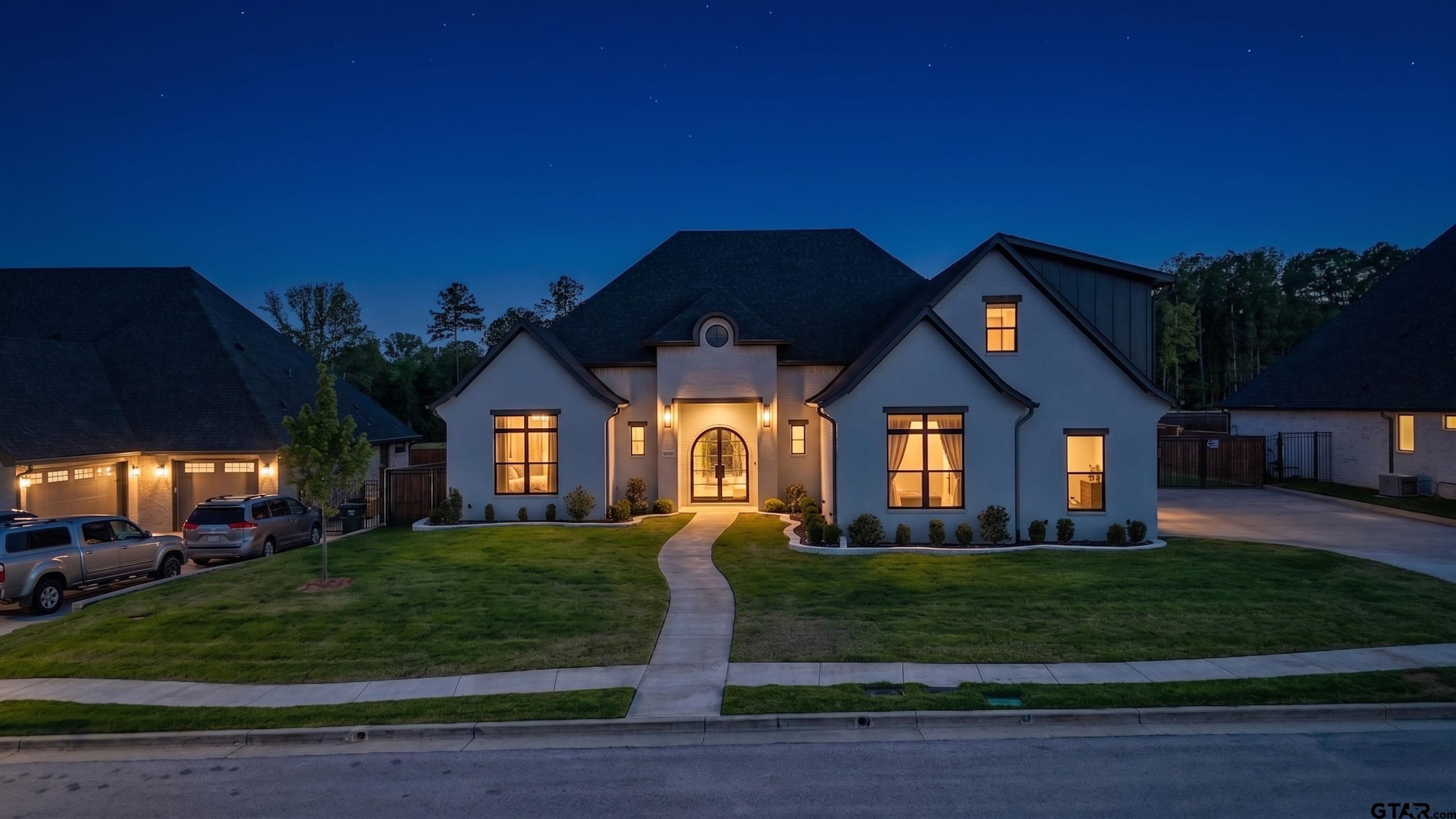 1572 Maple Circle