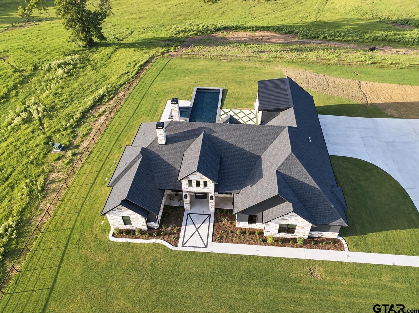 20013 County Road 2162