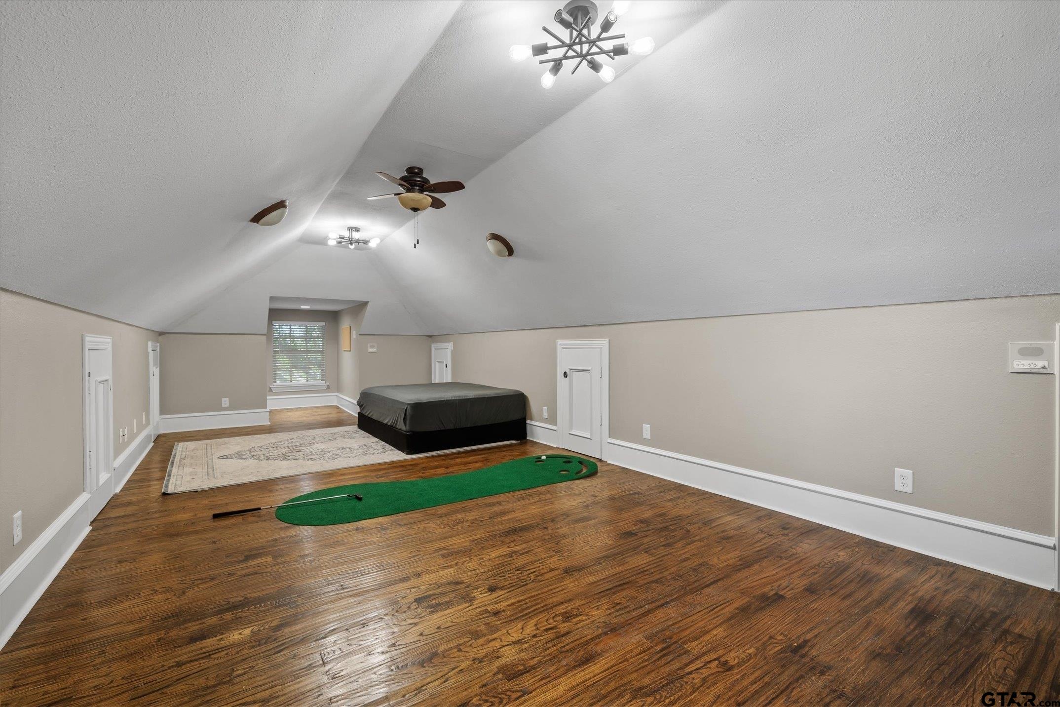 2201 E Fm 813, Ennis, TX, 75119, USA, 5 Bedrooms Bedrooms, ,6 BathroomsBathrooms,Residential,Active,2201 E Fm 813,26006372