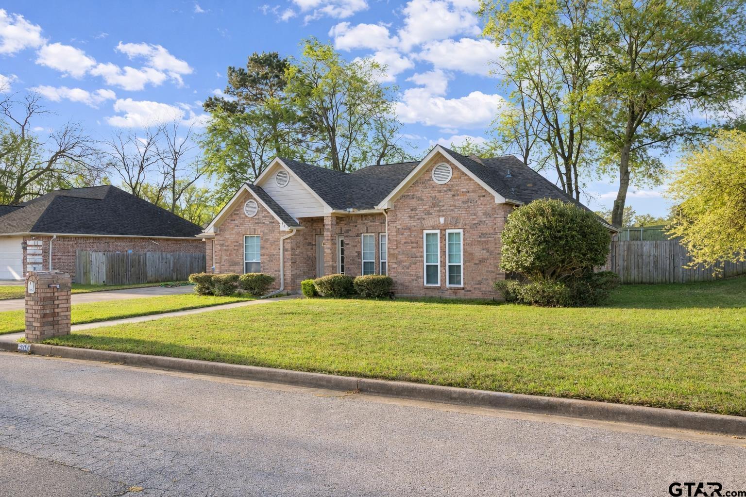 904 Mockingbird