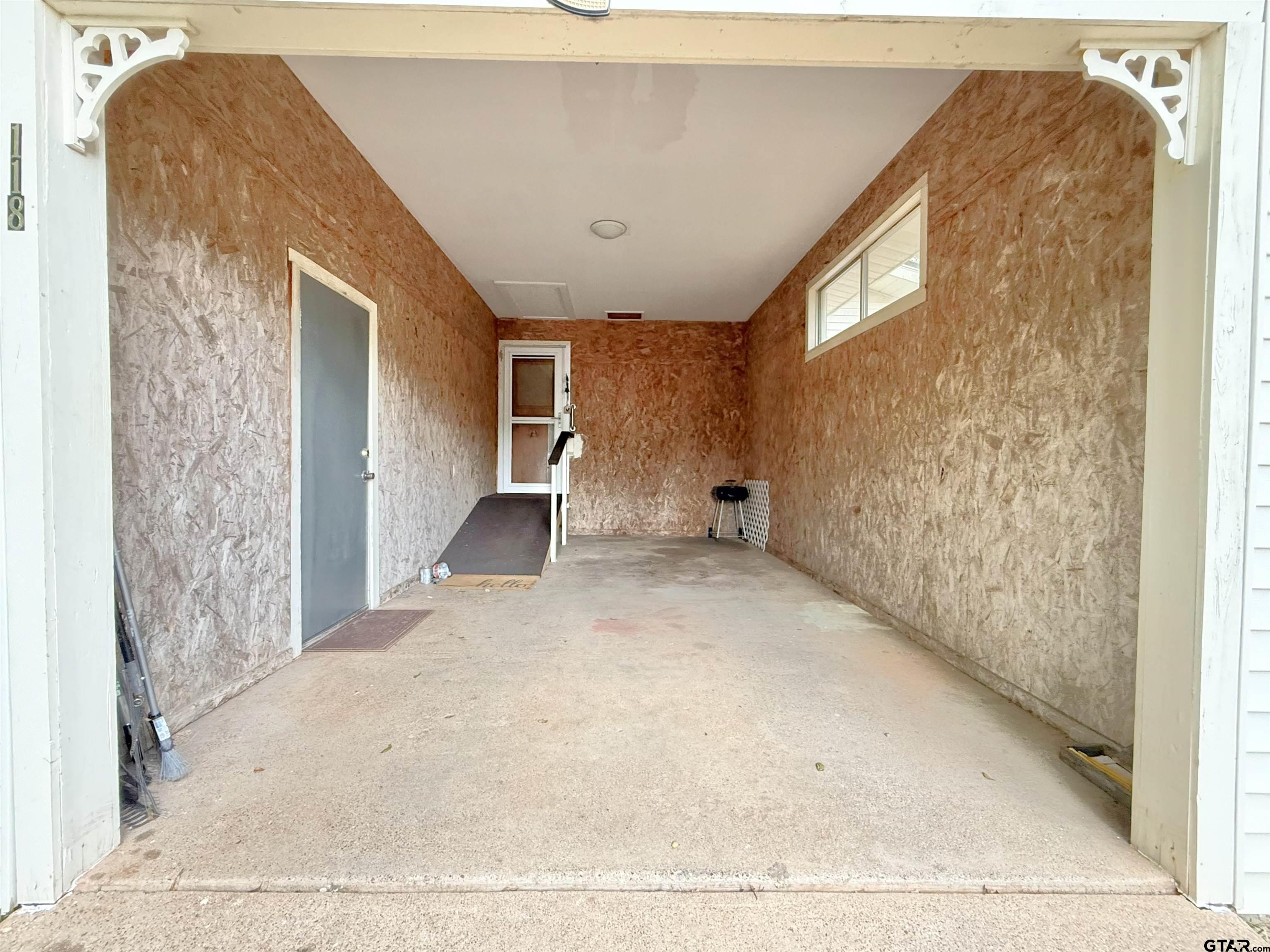 118 Echo Ln