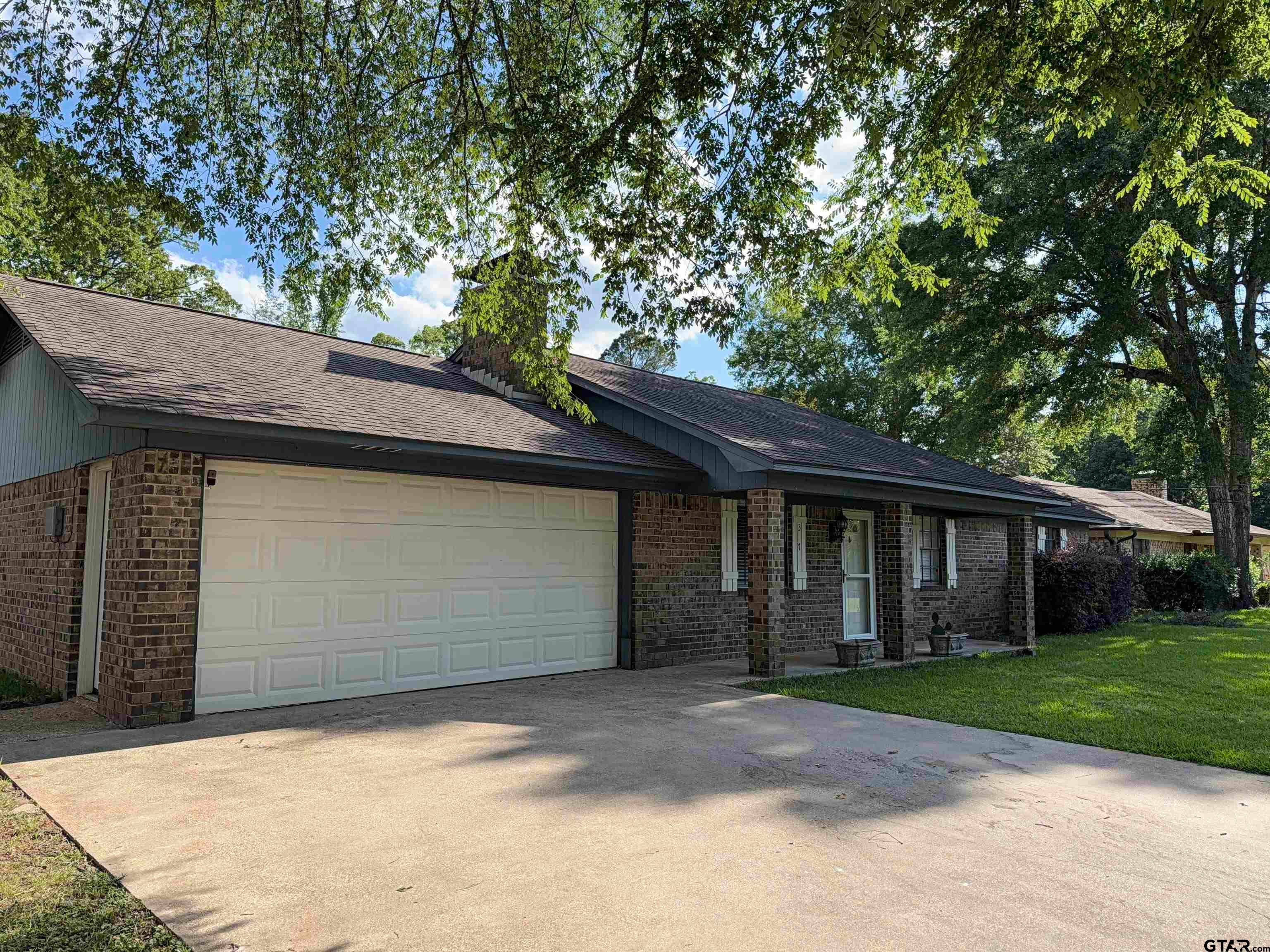 307 Woodhaven