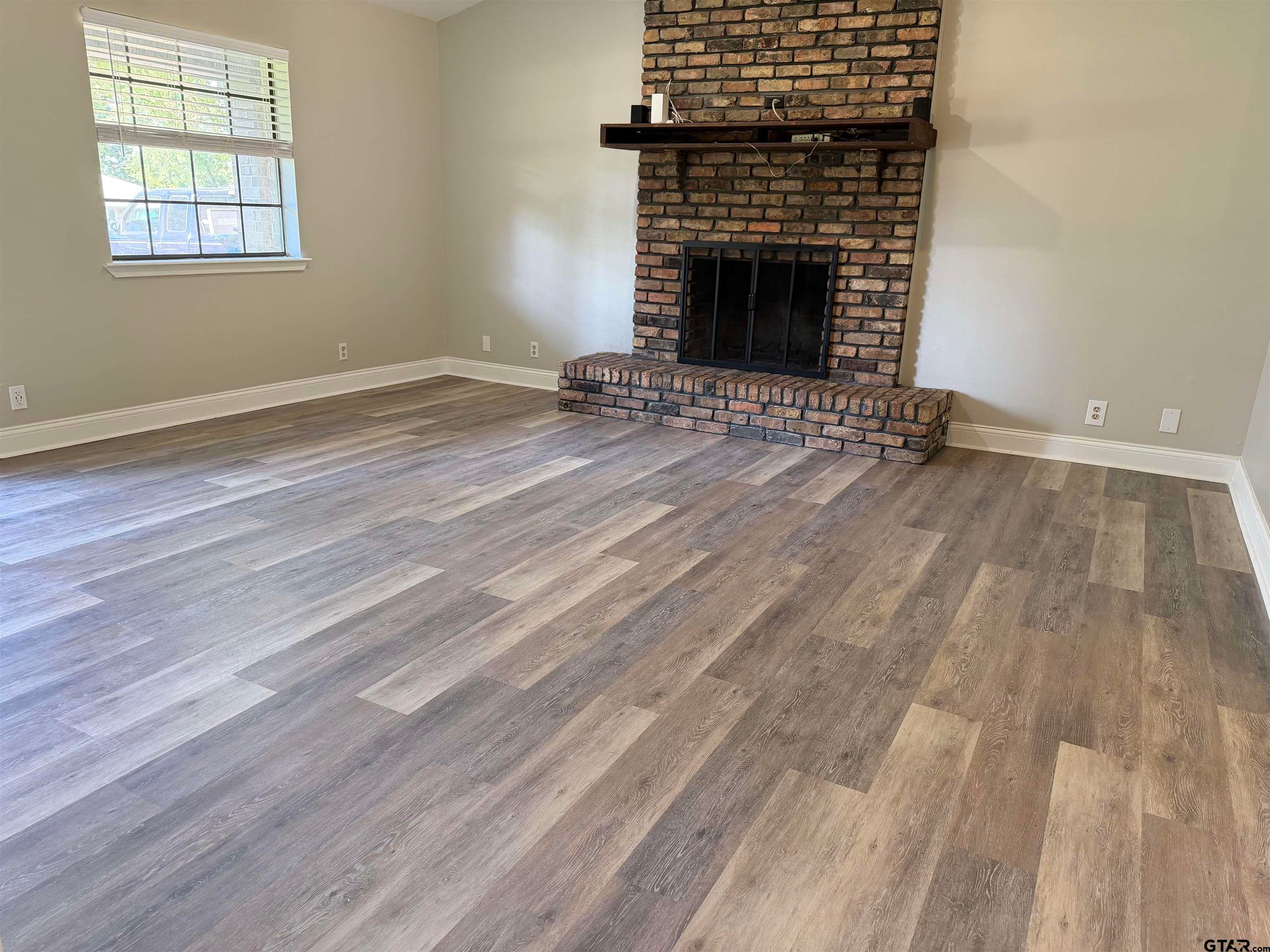307 Woodhaven