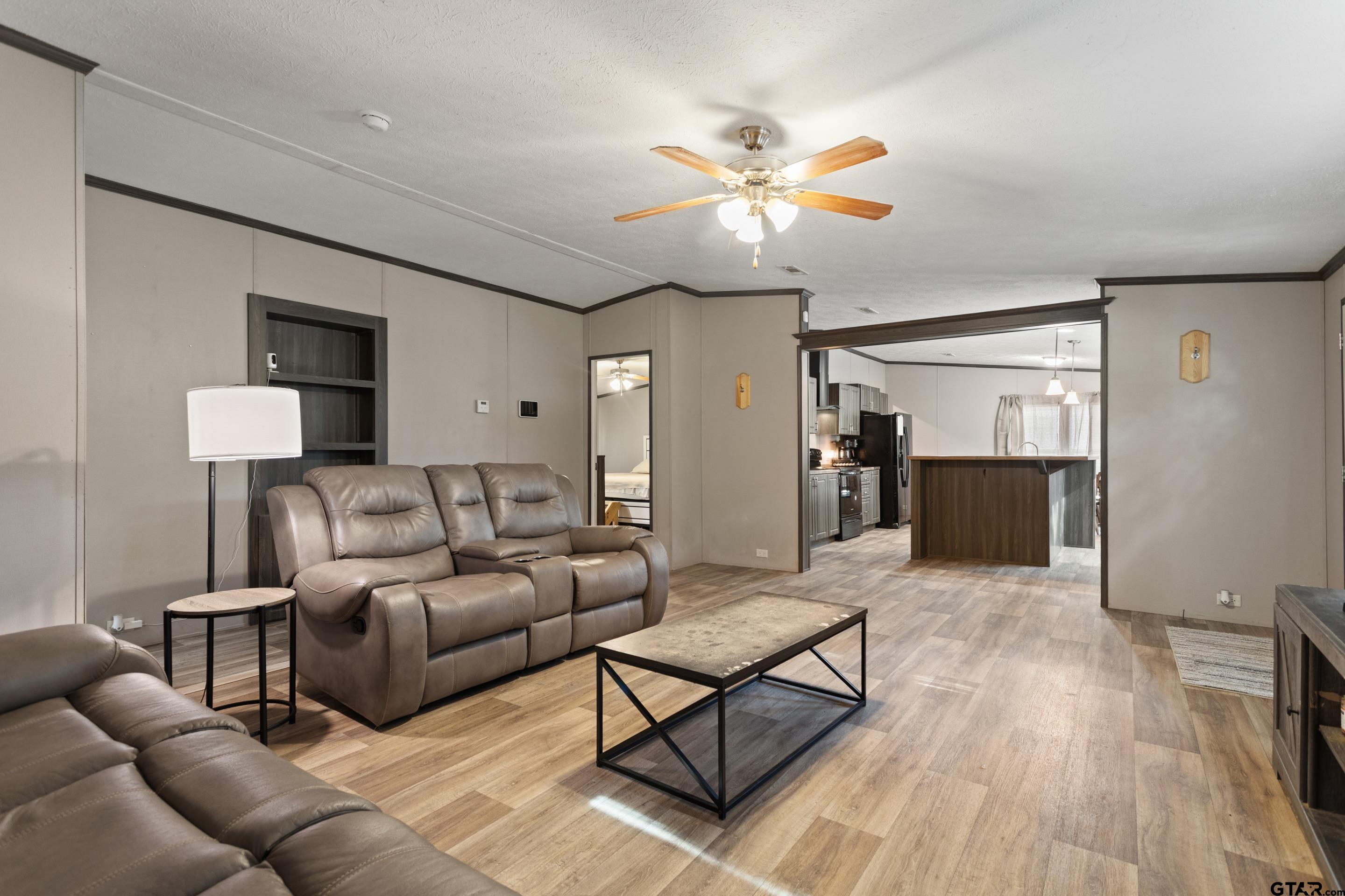 17210 Countrywood