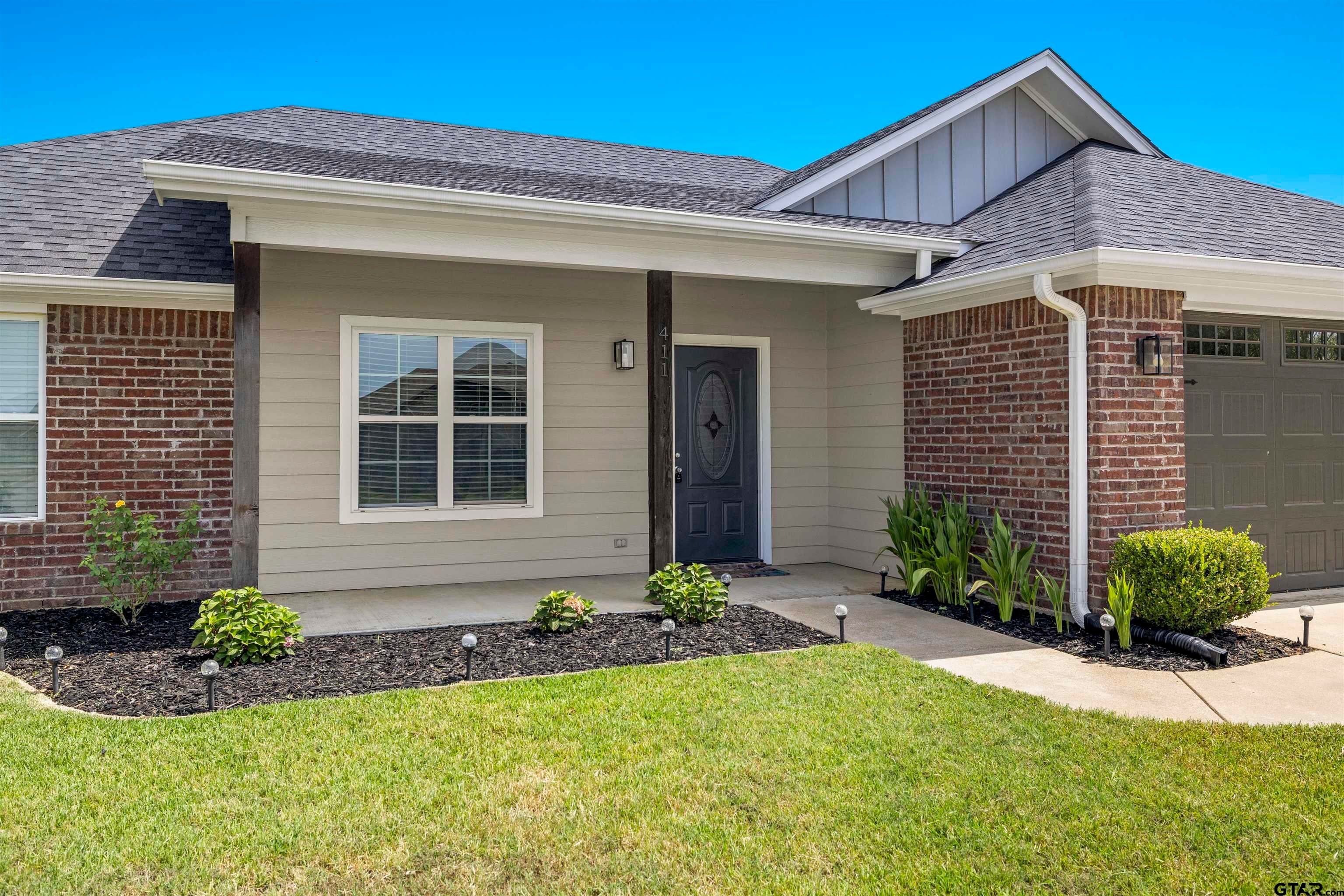 411 Harrell