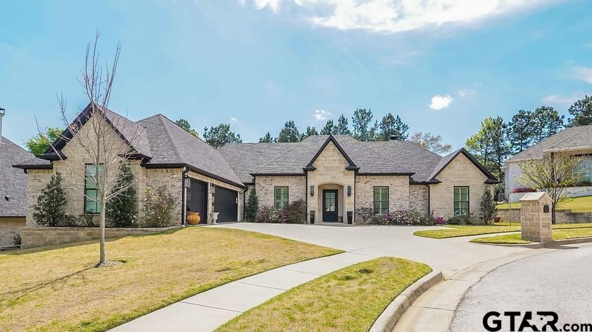 7521 Northlake Dr.