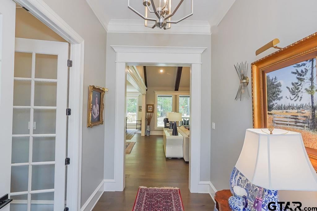 7521 Northlake Dr.