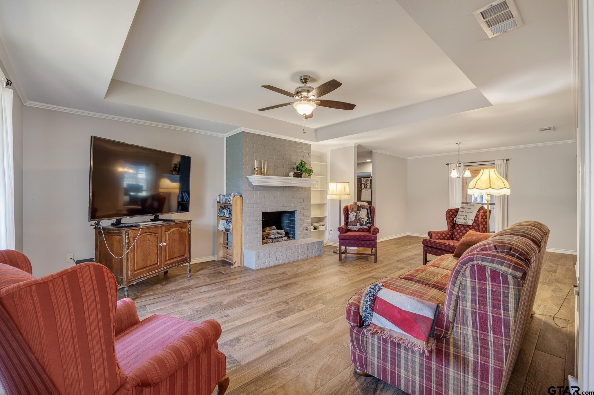 10785 Harvestwood