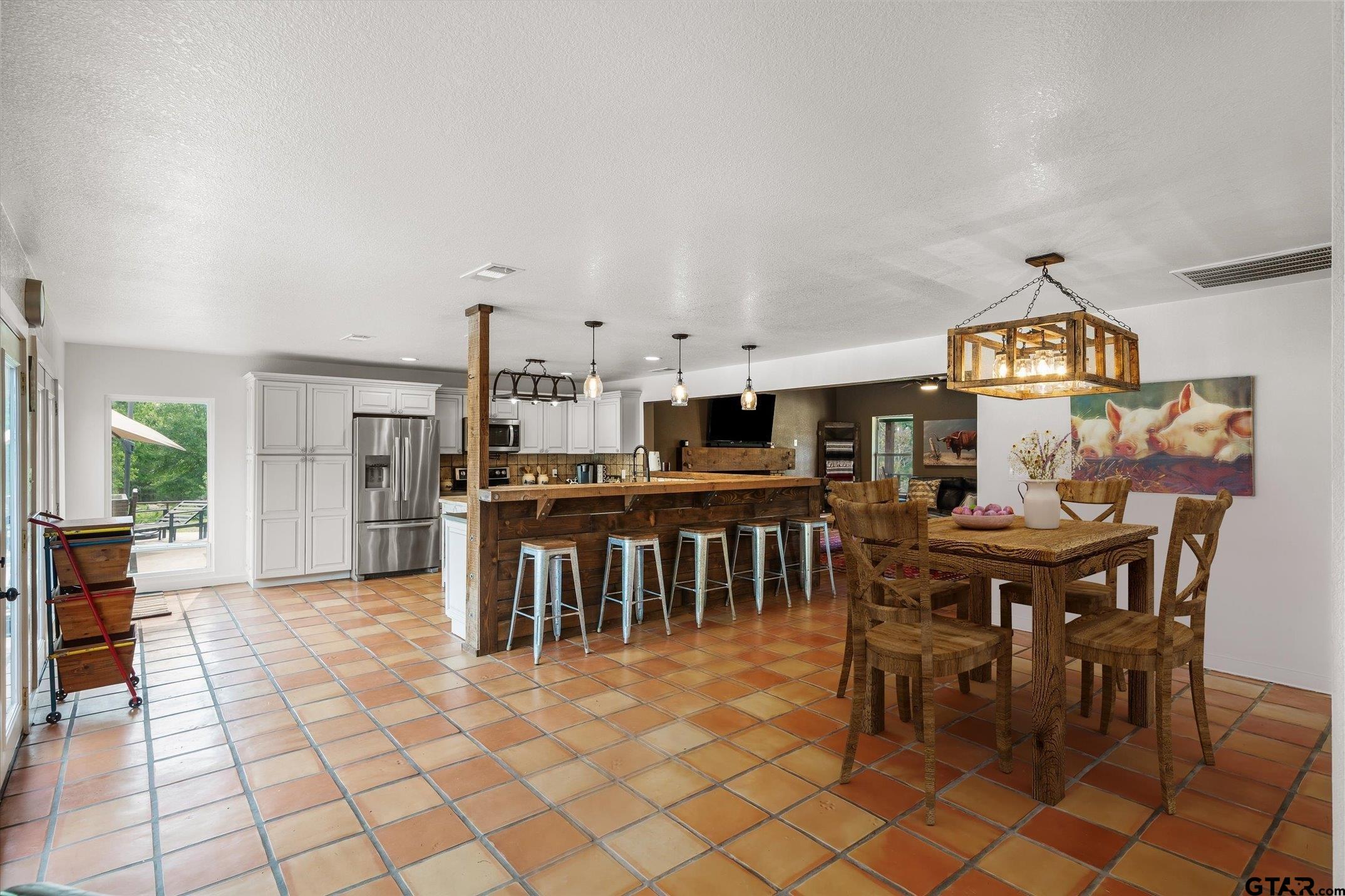 11101 County Road 104, Kaufman, TX, 75142, USA, 4 Bedrooms Bedrooms, ,3 BathroomsBathrooms,Residential,Active,11101 County Road 104,26006446