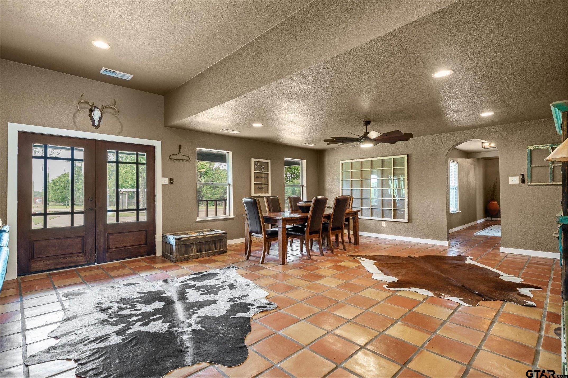 11101 County Road 104, Kaufman, TX, 75142, USA, 4 Bedrooms Bedrooms, ,3 BathroomsBathrooms,Residential,Active,11101 County Road 104,26006446