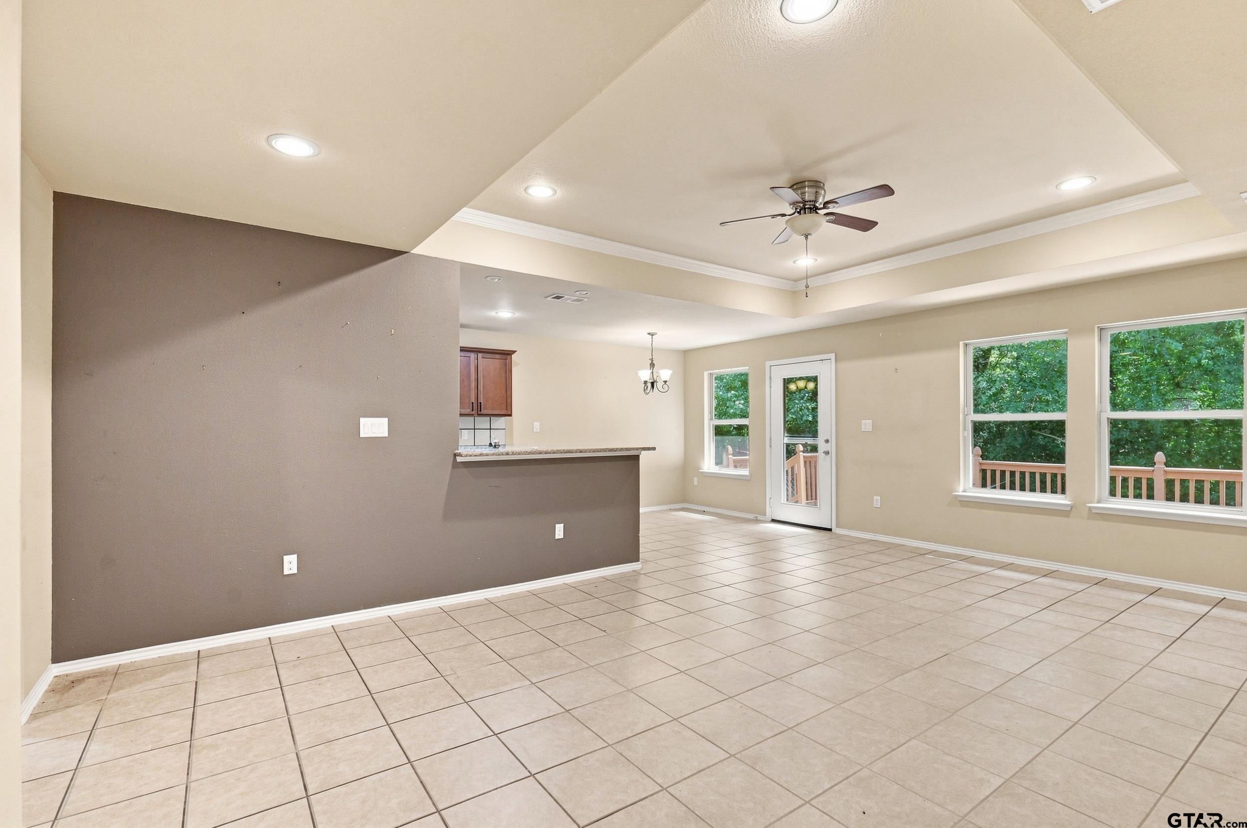 613 Therese Ct.