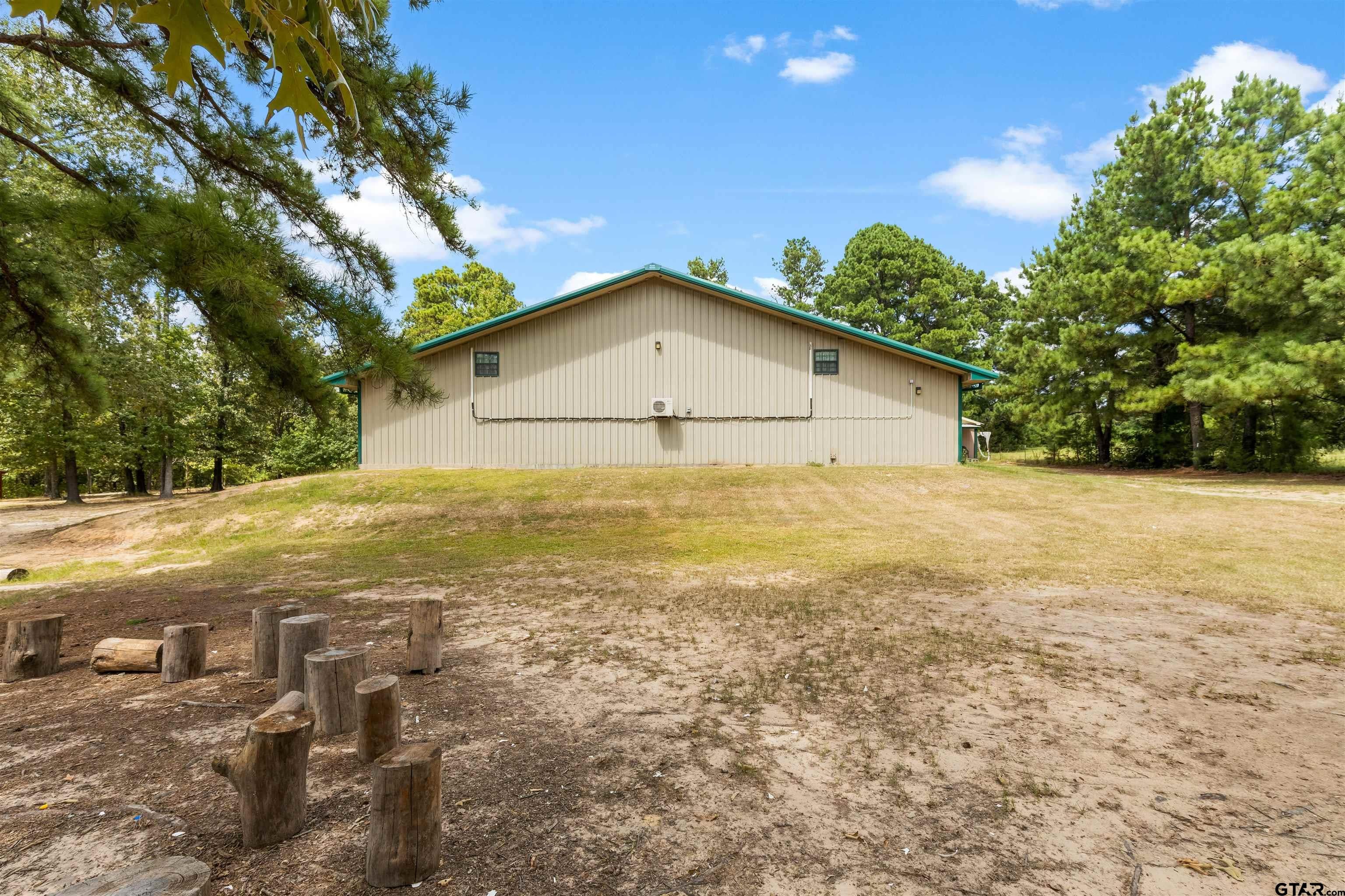252 Private Road 6955