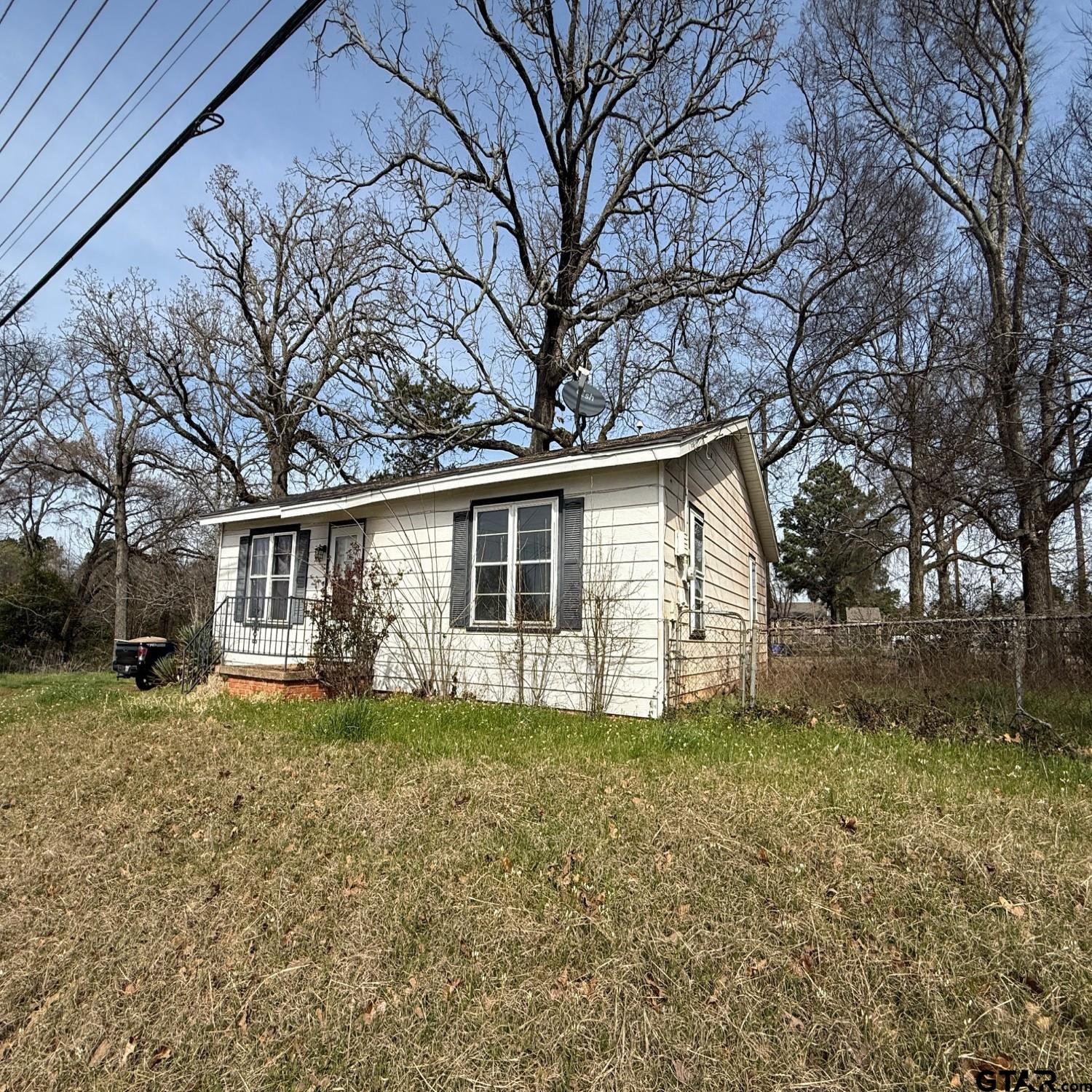 504 W Main St