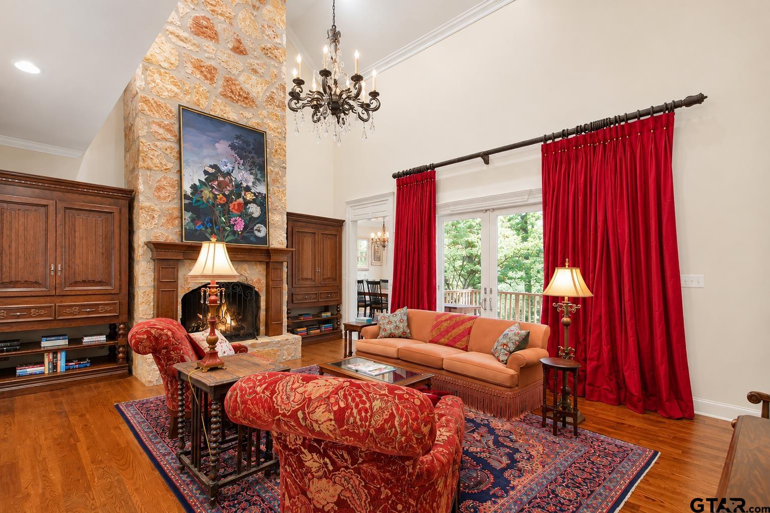 3889 Brighton Creek Cir