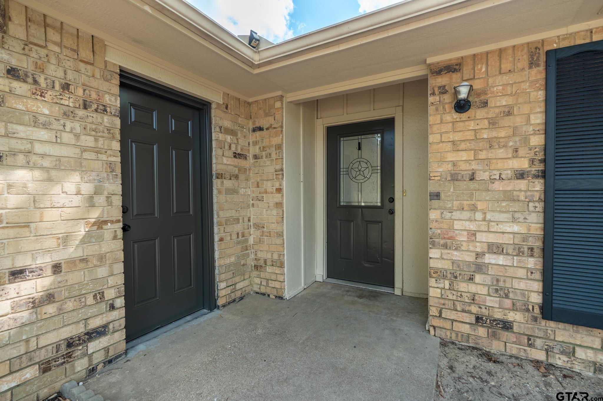 17551 Kristopher Cir