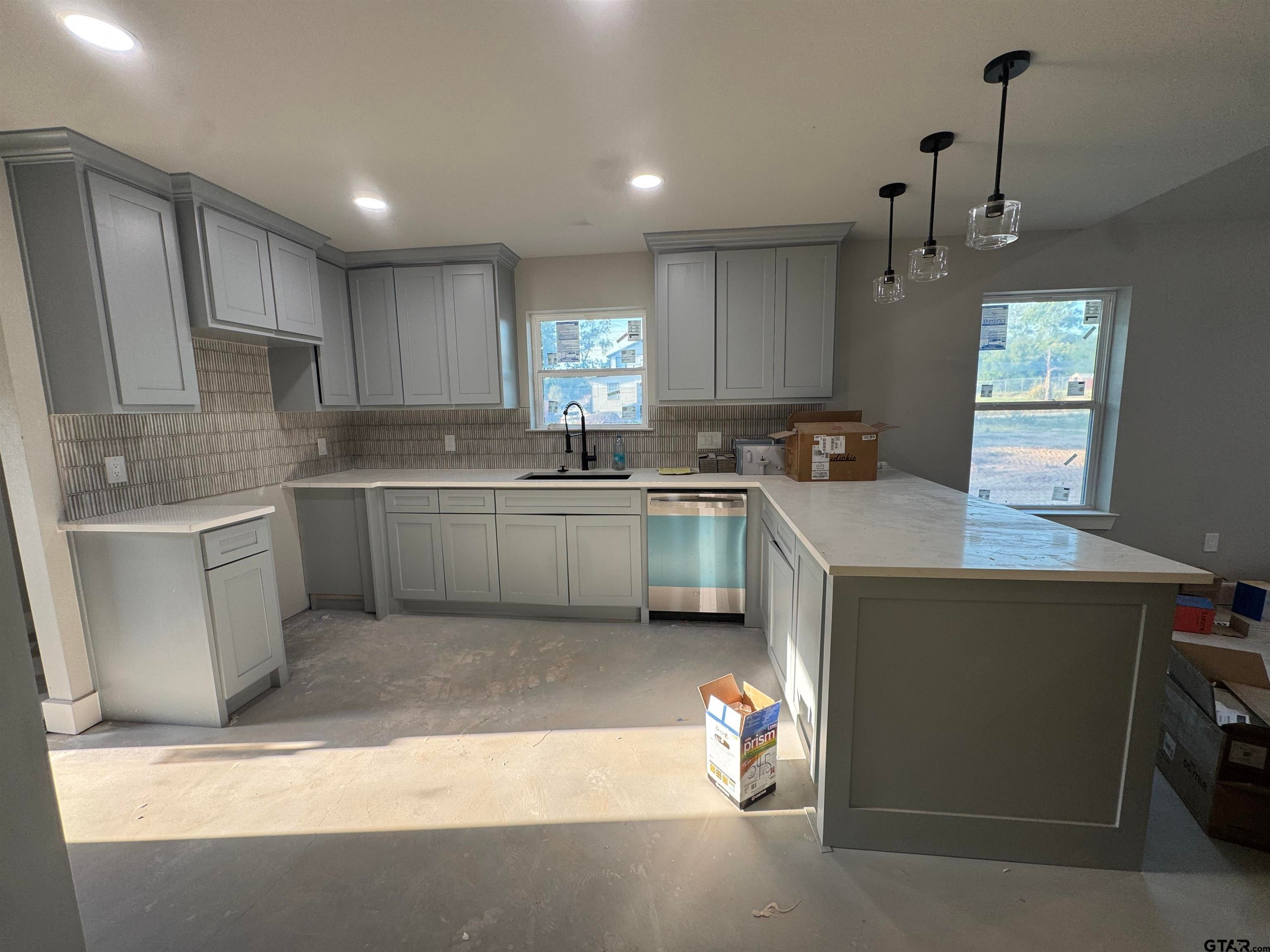 2903 Oliver St.
