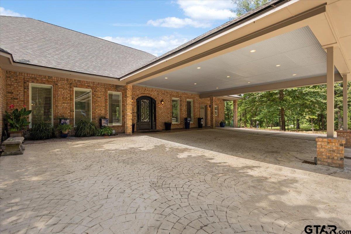 15722 Timberhill Dr.