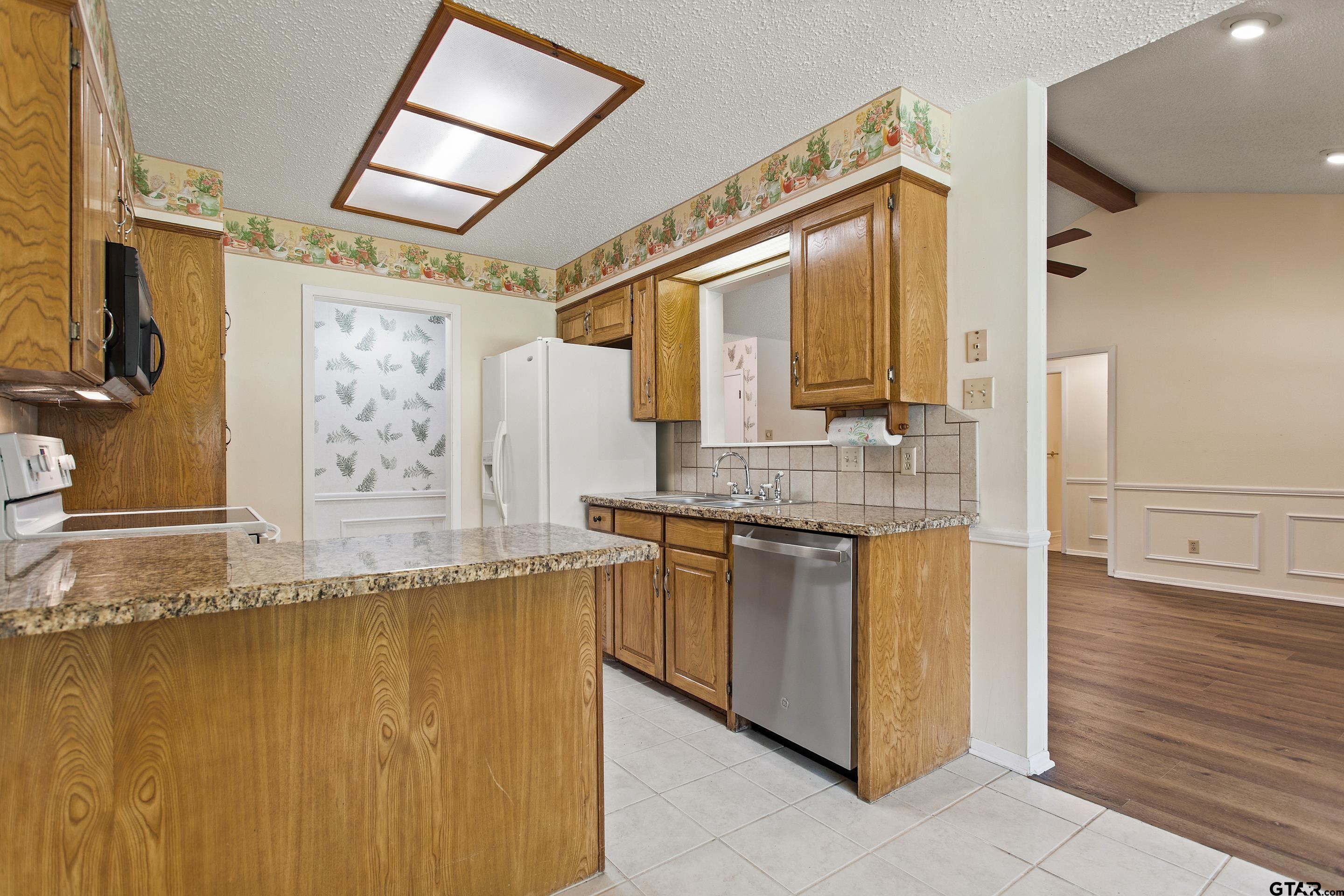 110 Wendy Dr
