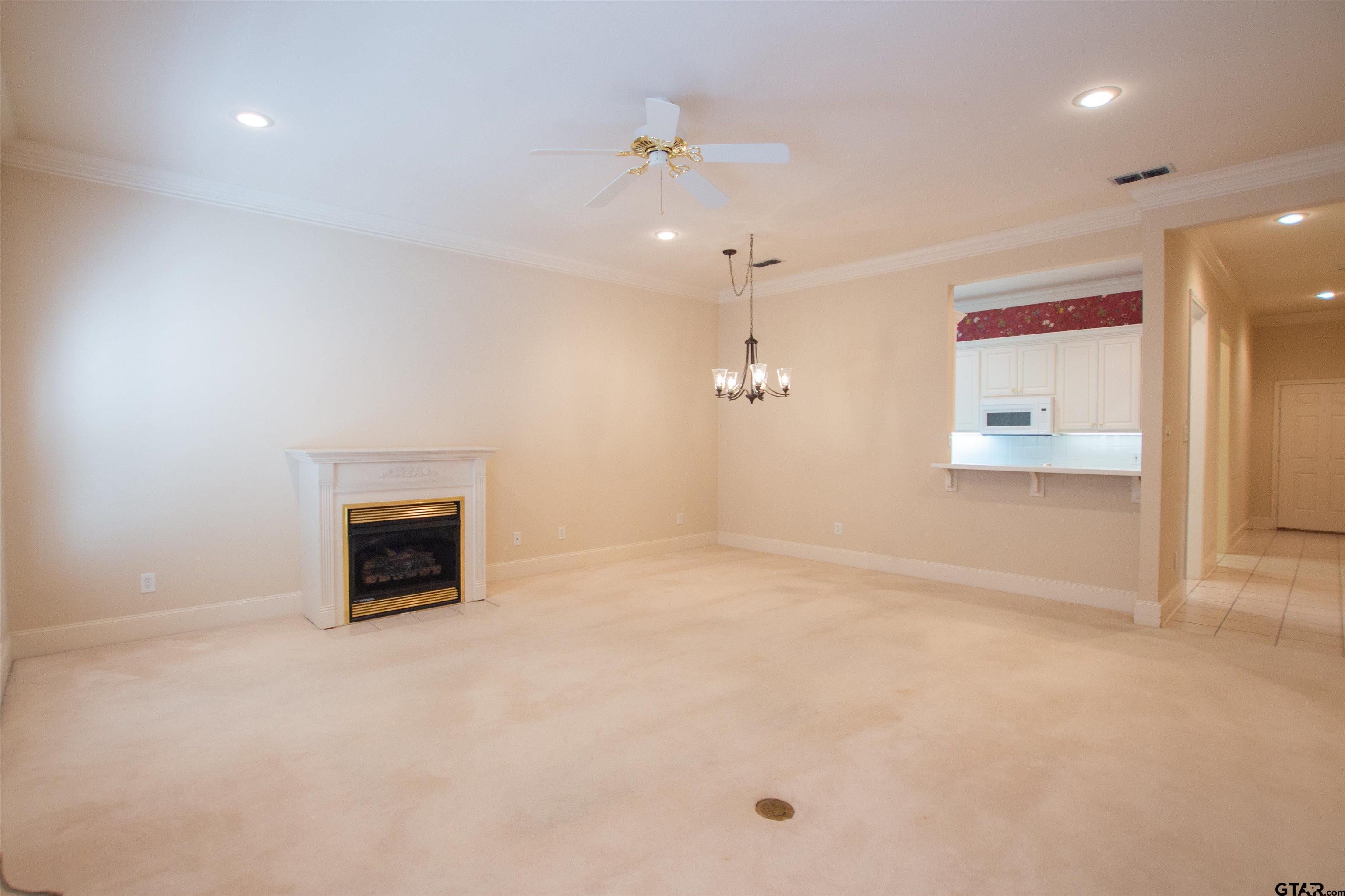 2430 Dietz Ln