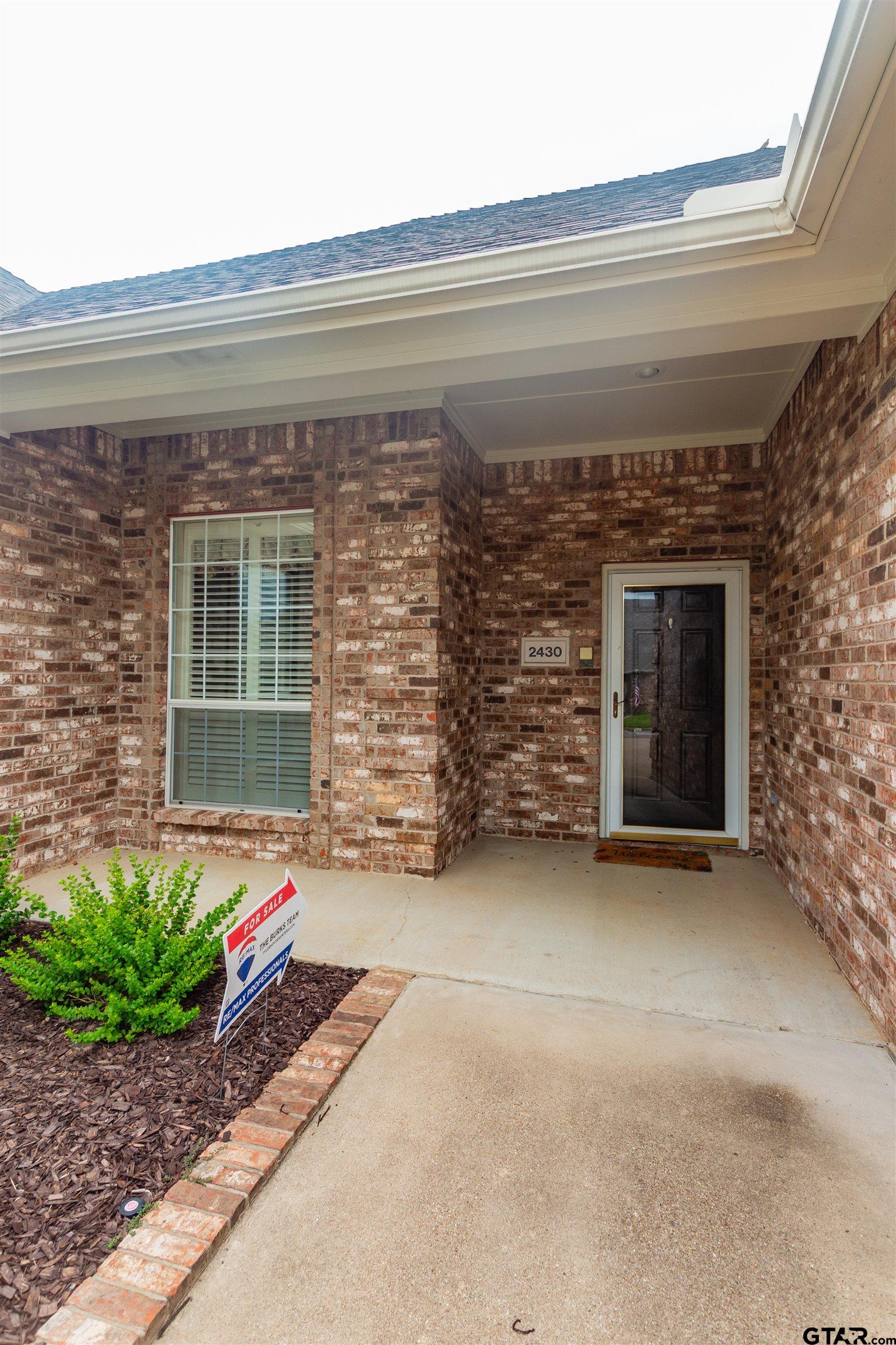 2430 Dietz Ln