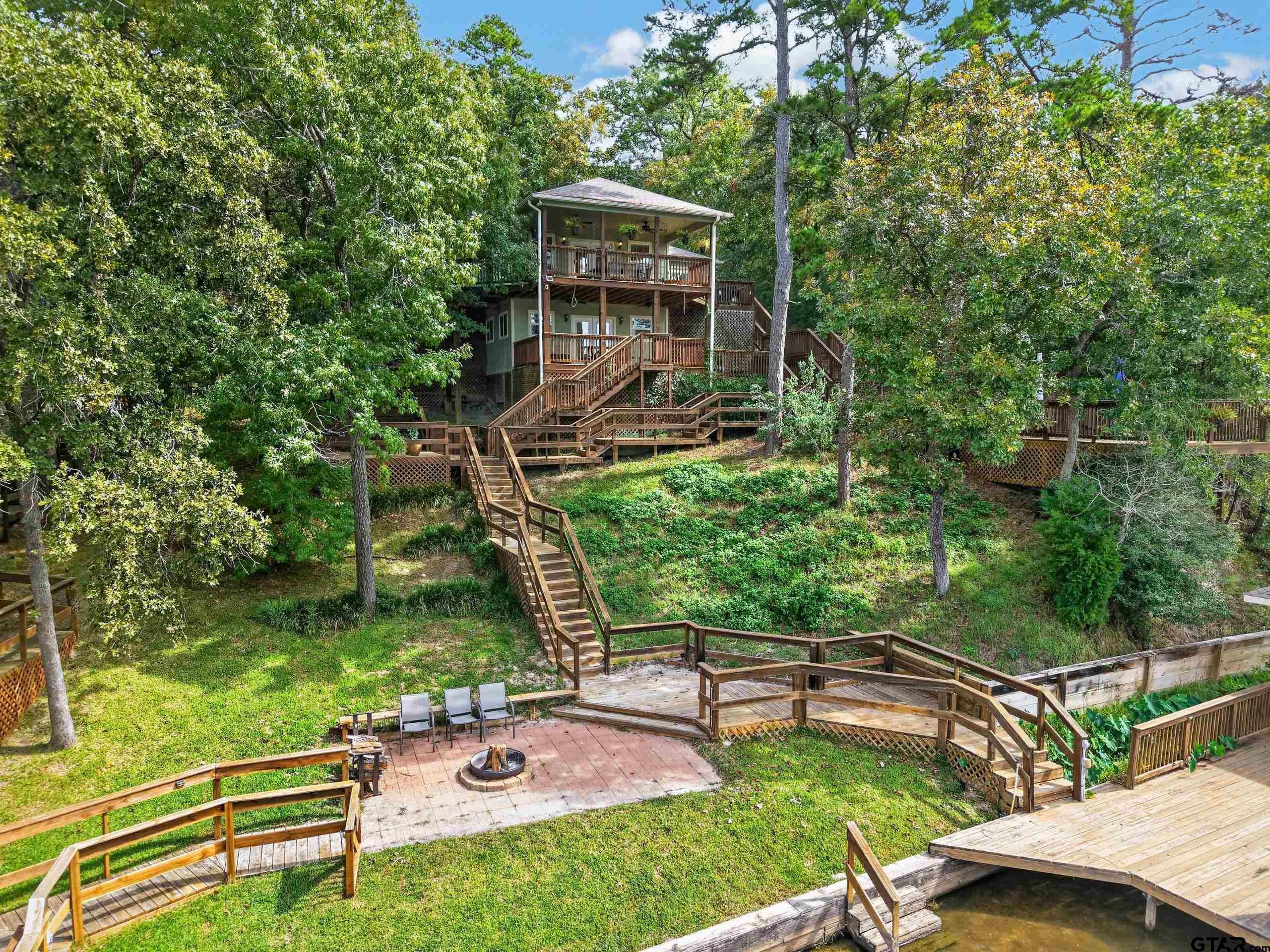 463 & 466 Dogwood Lane