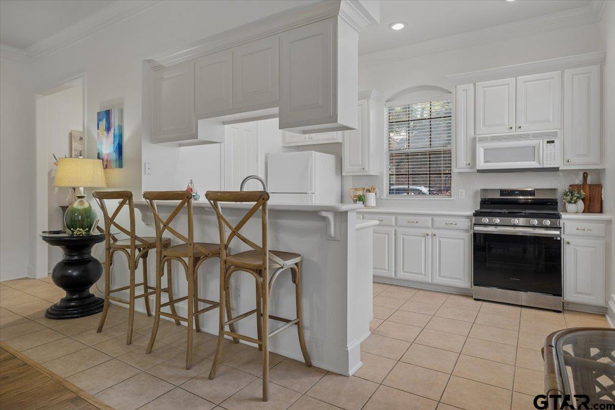 2426 Homestead