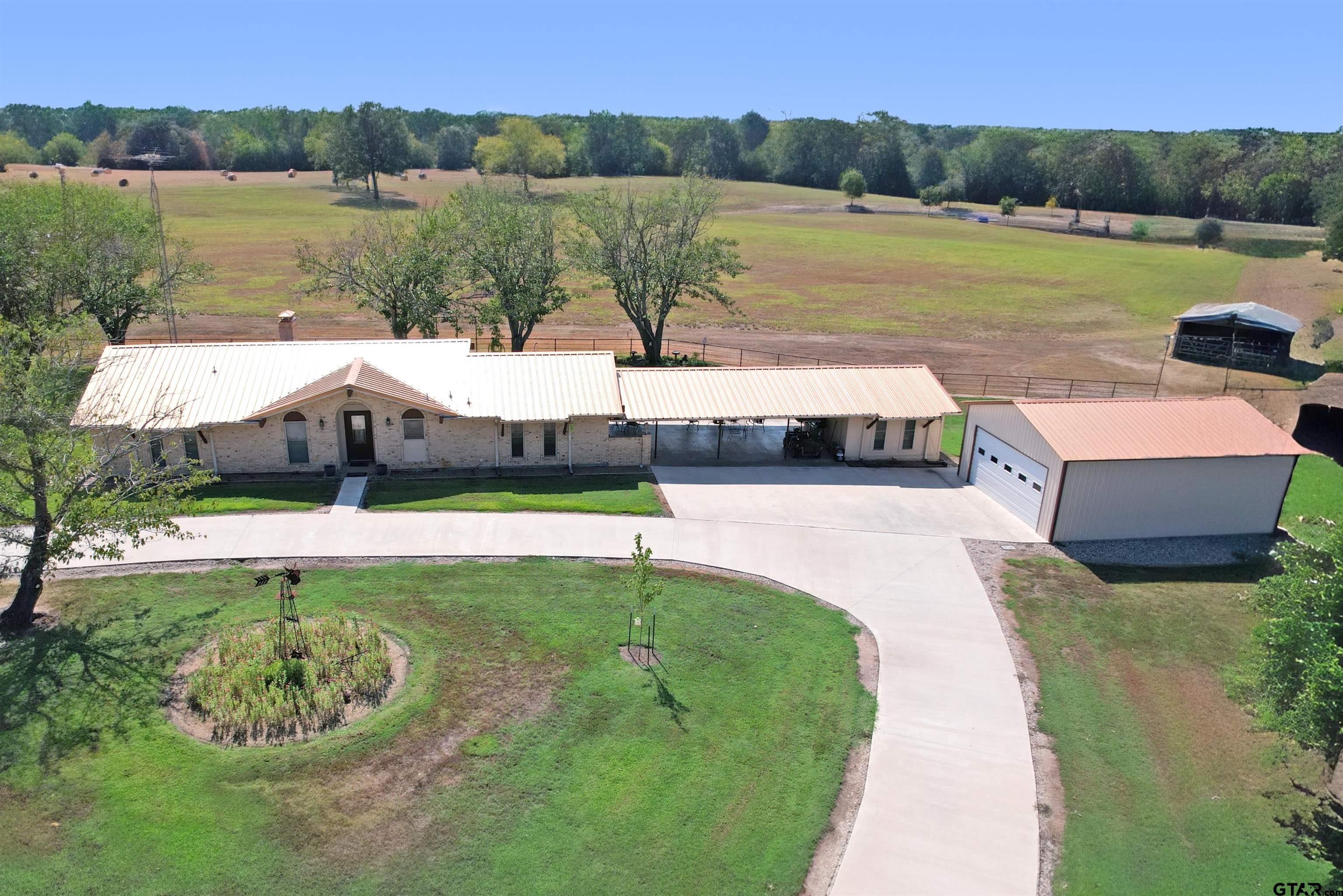 6105 W FM 515