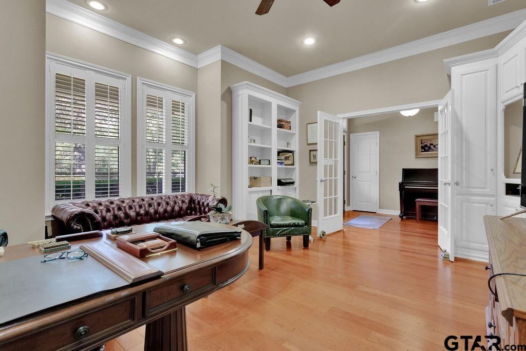 233 Winged Foot