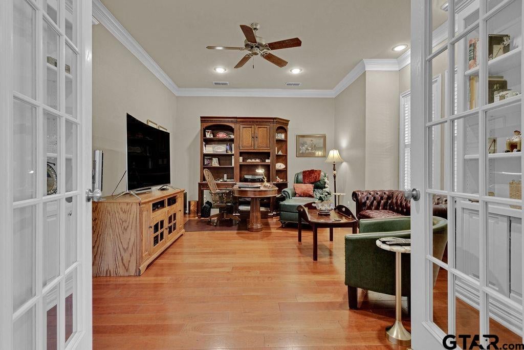 233 Winged Foot