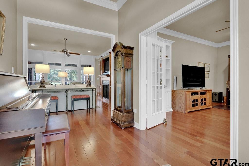 233 Winged Foot