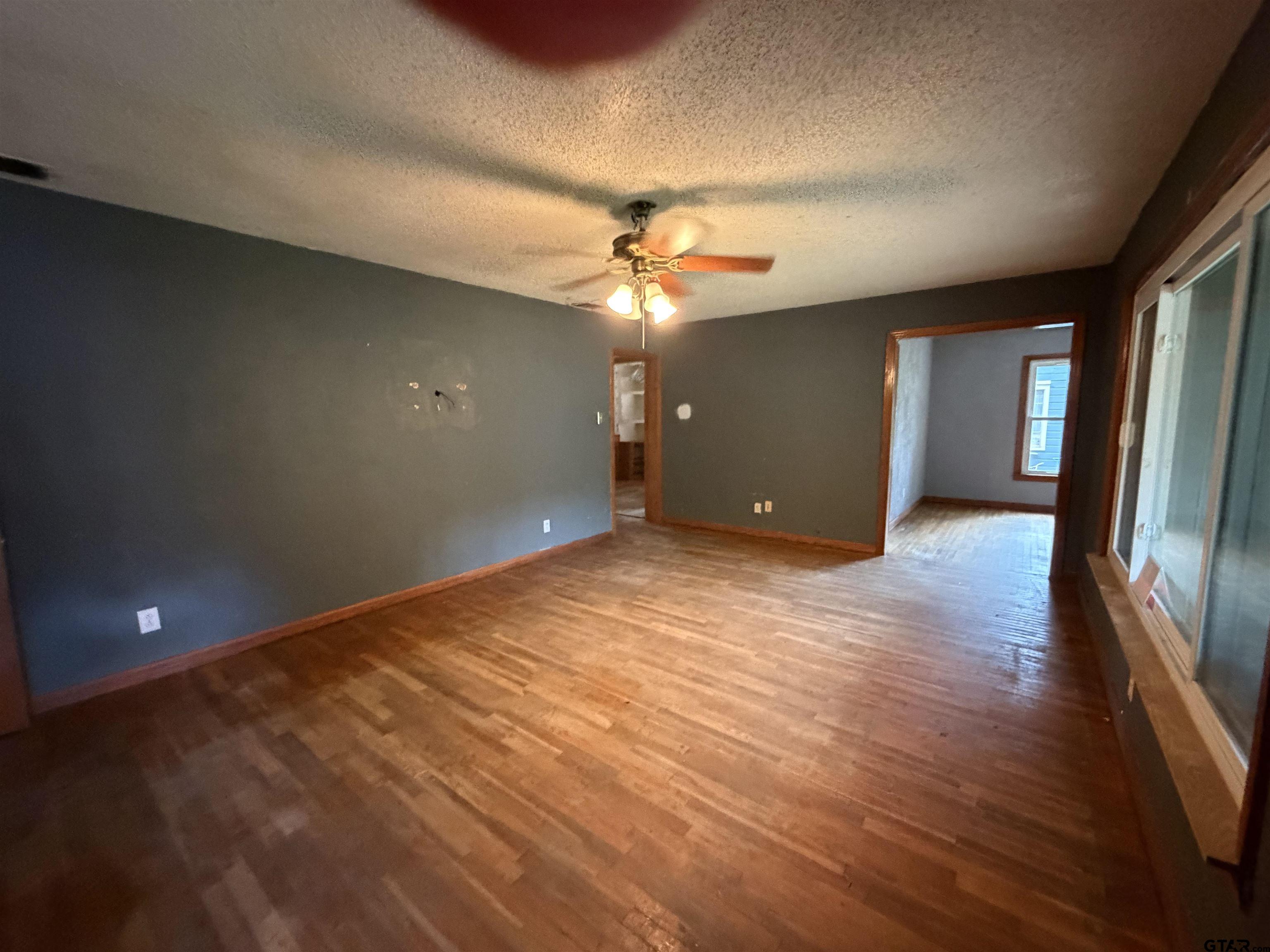 726 Nacogdoches St.
