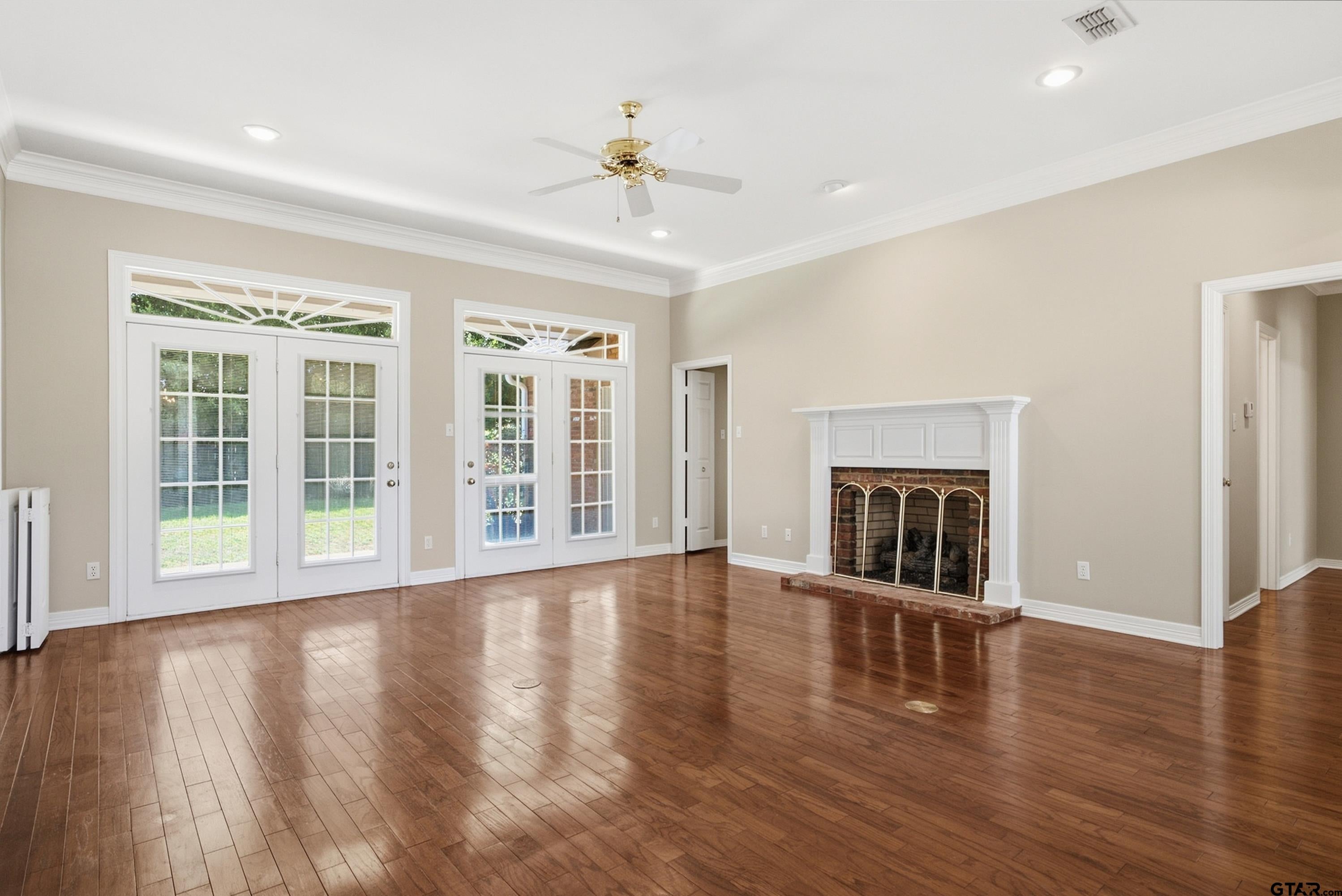 3403 Pinecreek Dr.