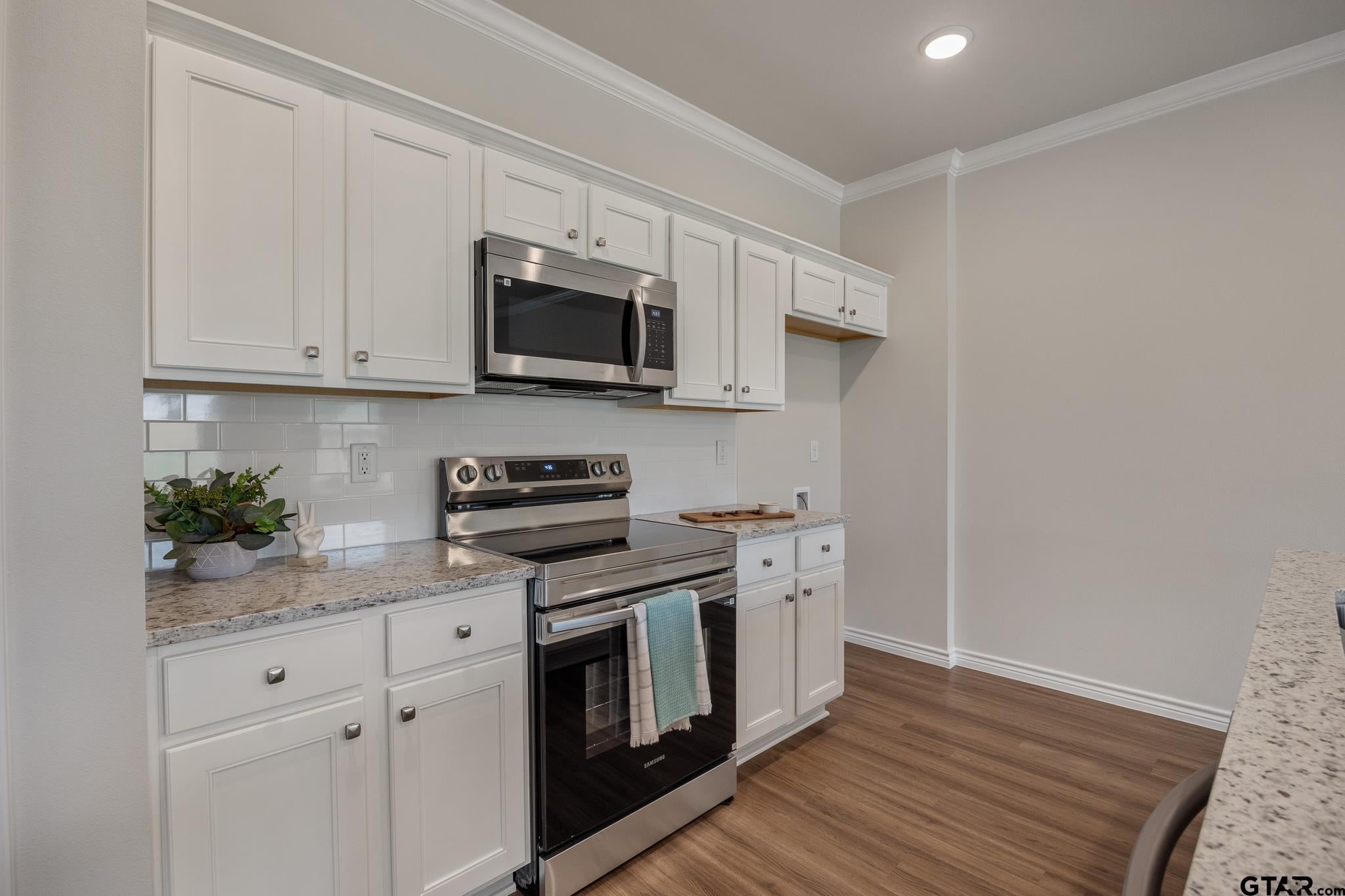 1118 Park Meadows Dr.