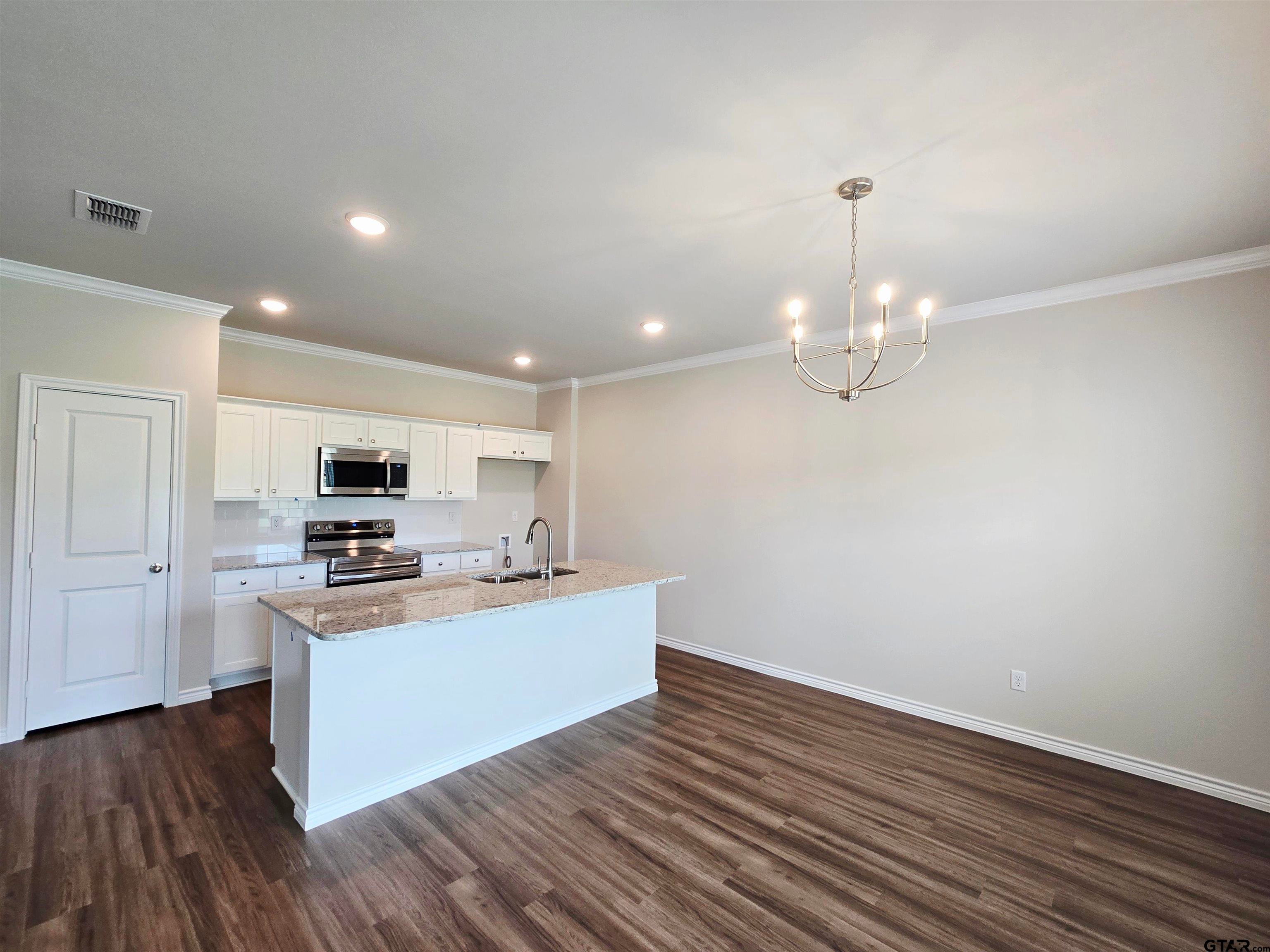 1118 Park Meadows Dr.
