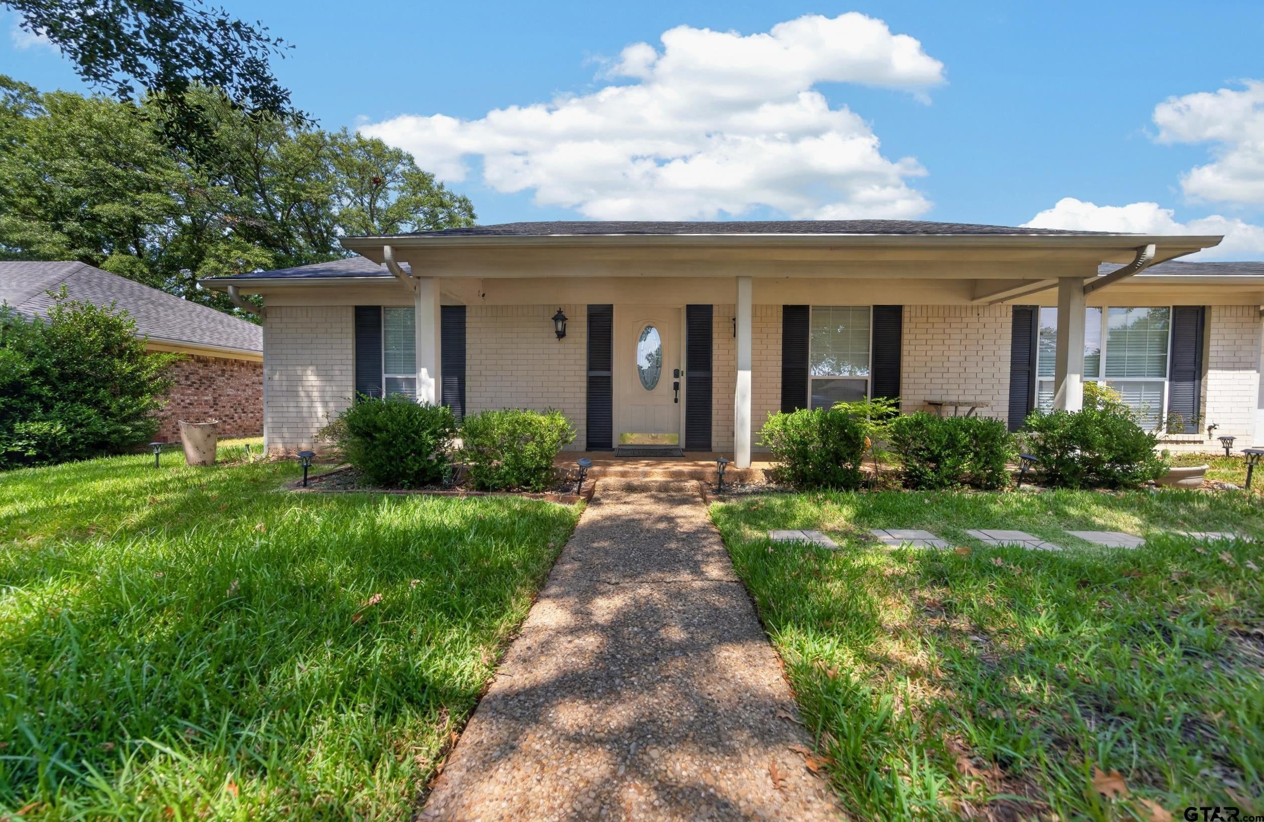 705 Elmridge Dr