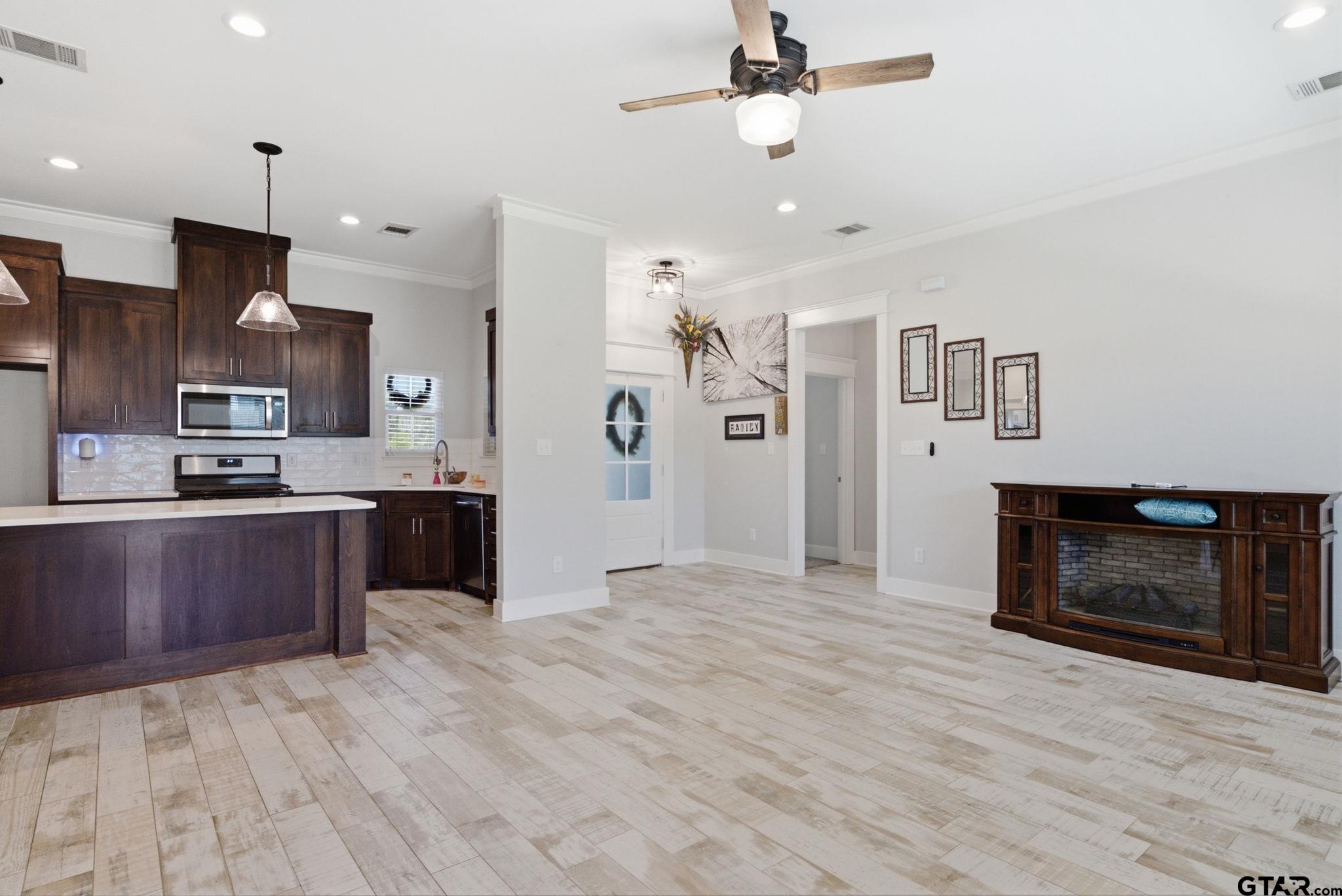 217 Smith Cir