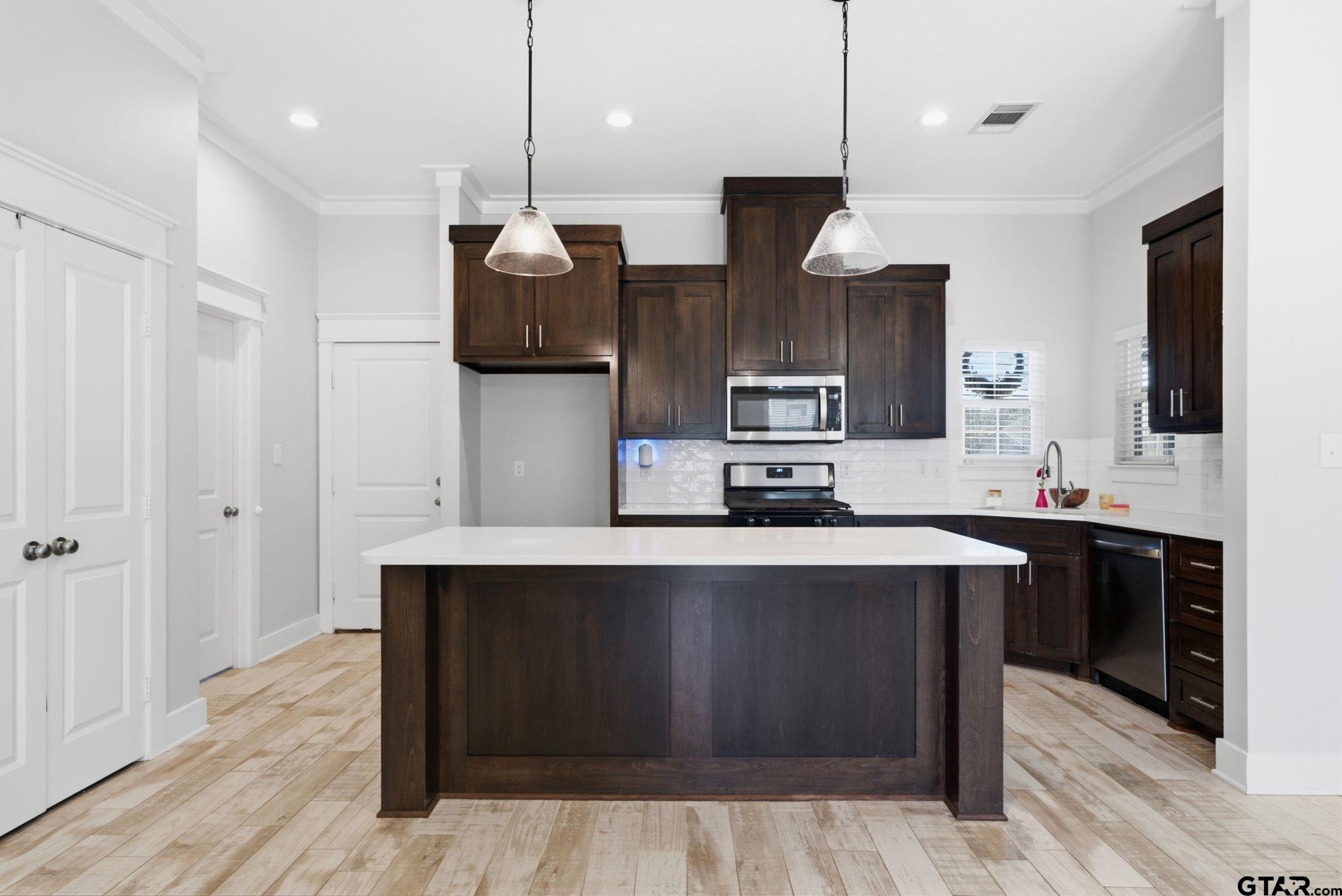 217 Smith Cir