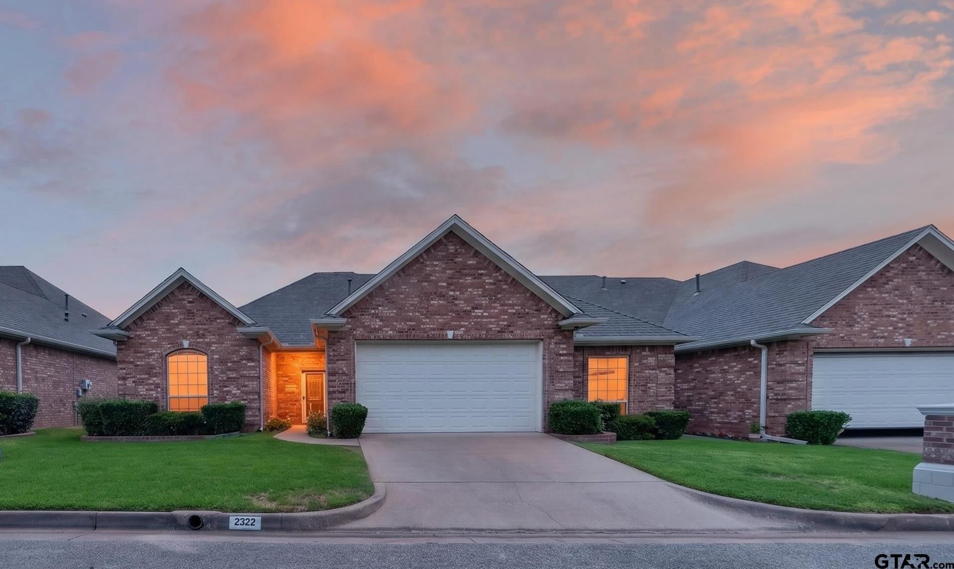 2322 Homestead Ln