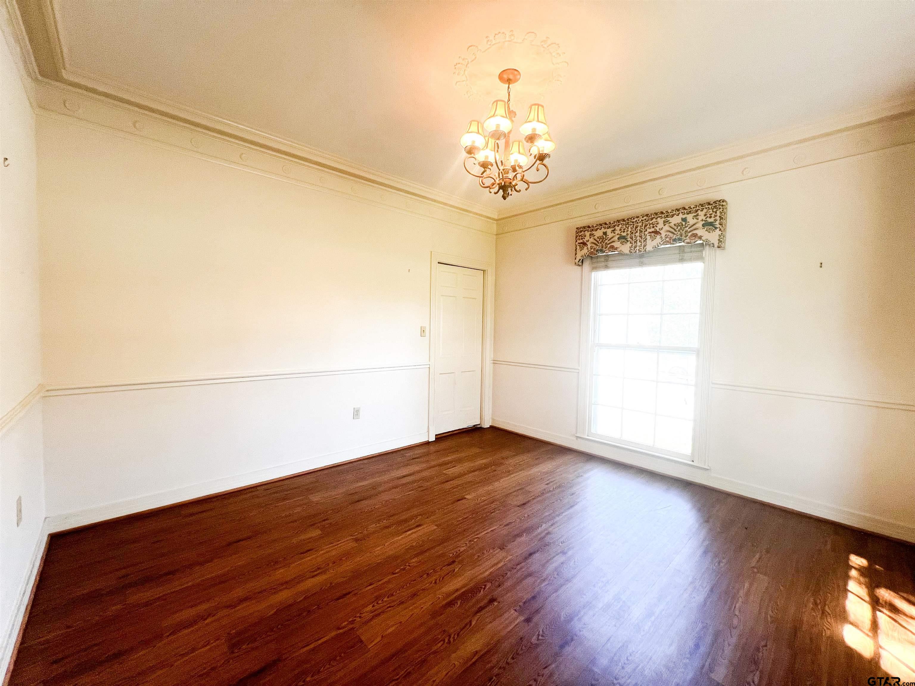 1721 N Pacific