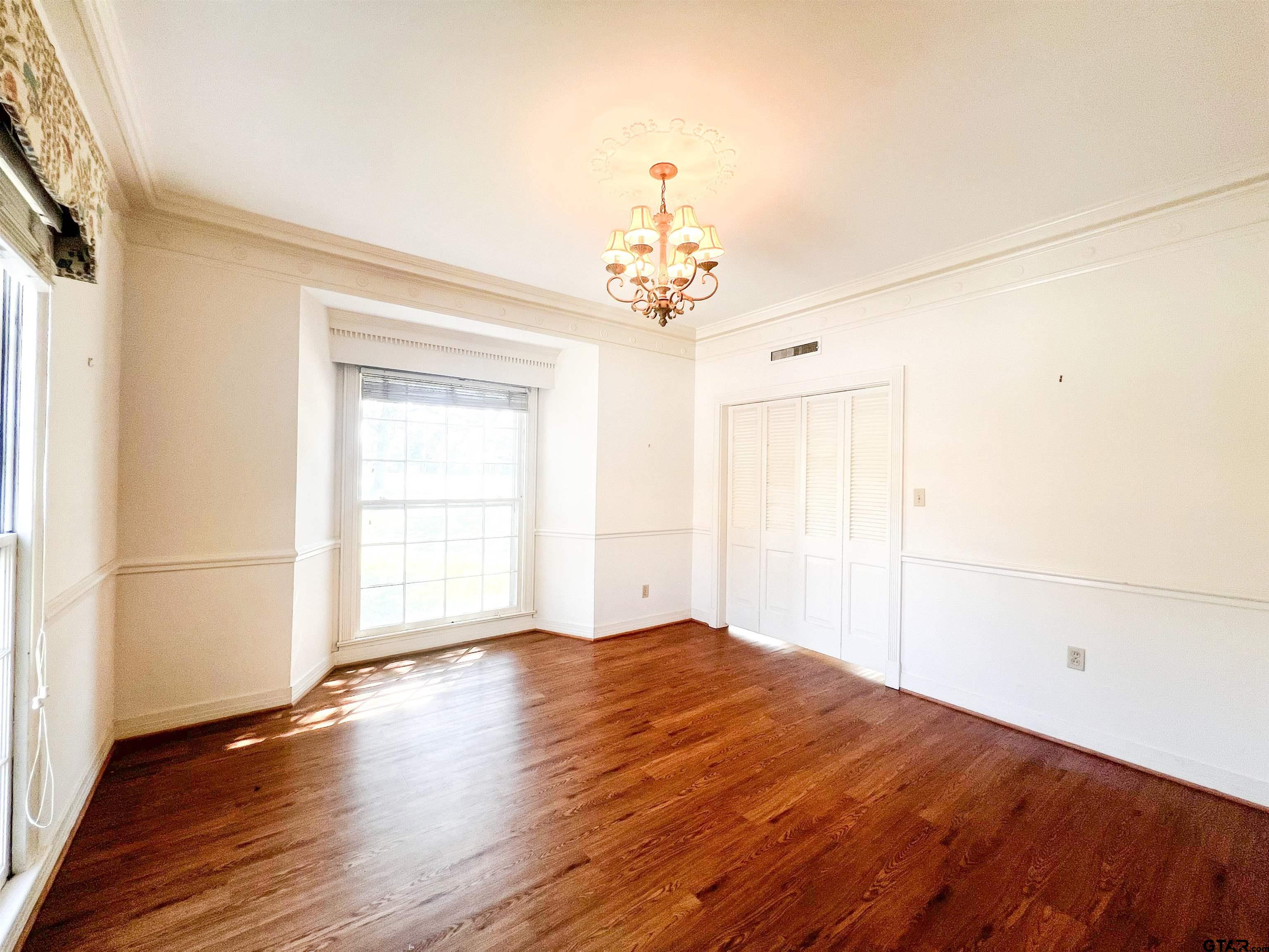 1721 N Pacific