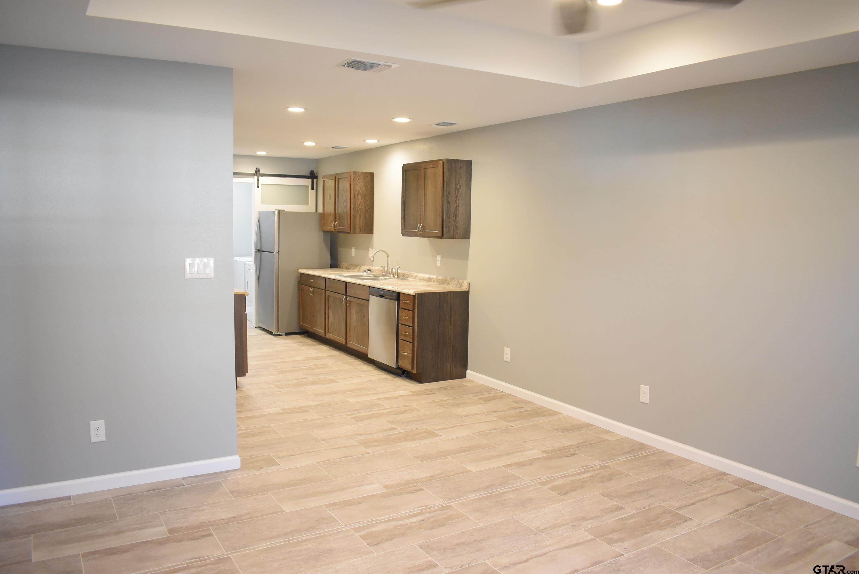 2121 Gasaway