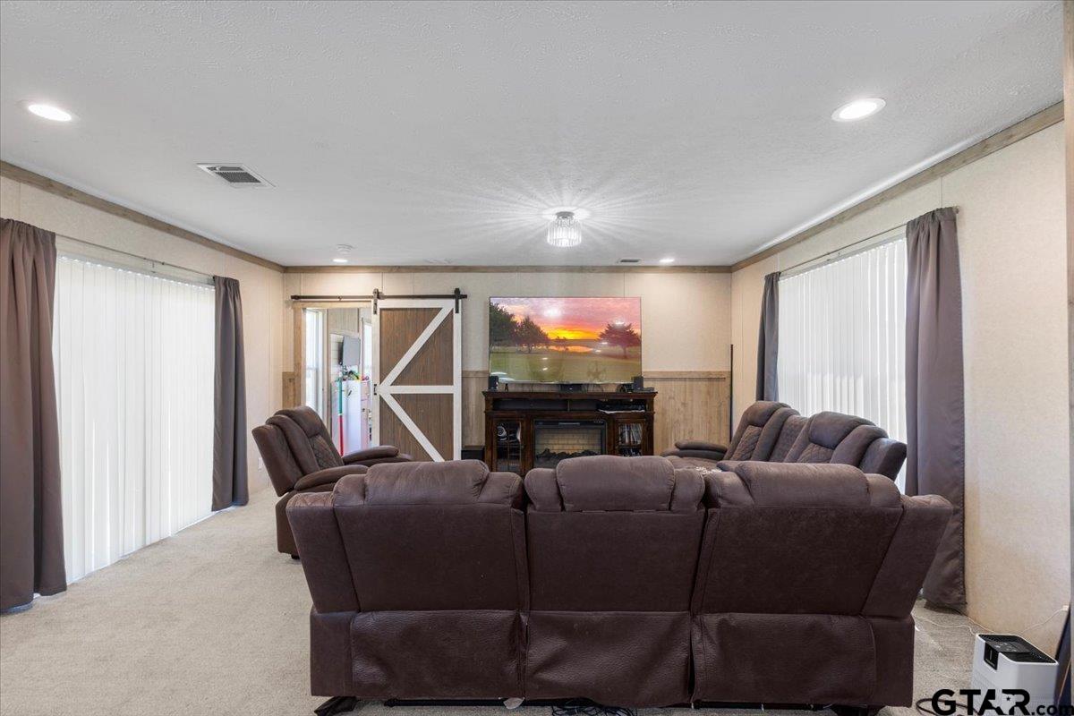 395 N Royal Dr