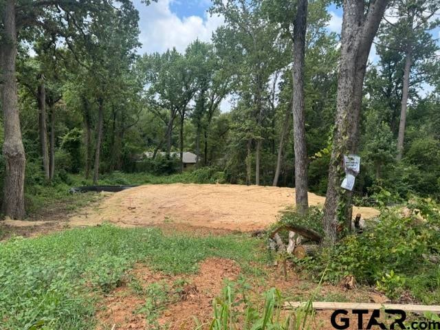 1685 Edgewood D Edgewood Dr