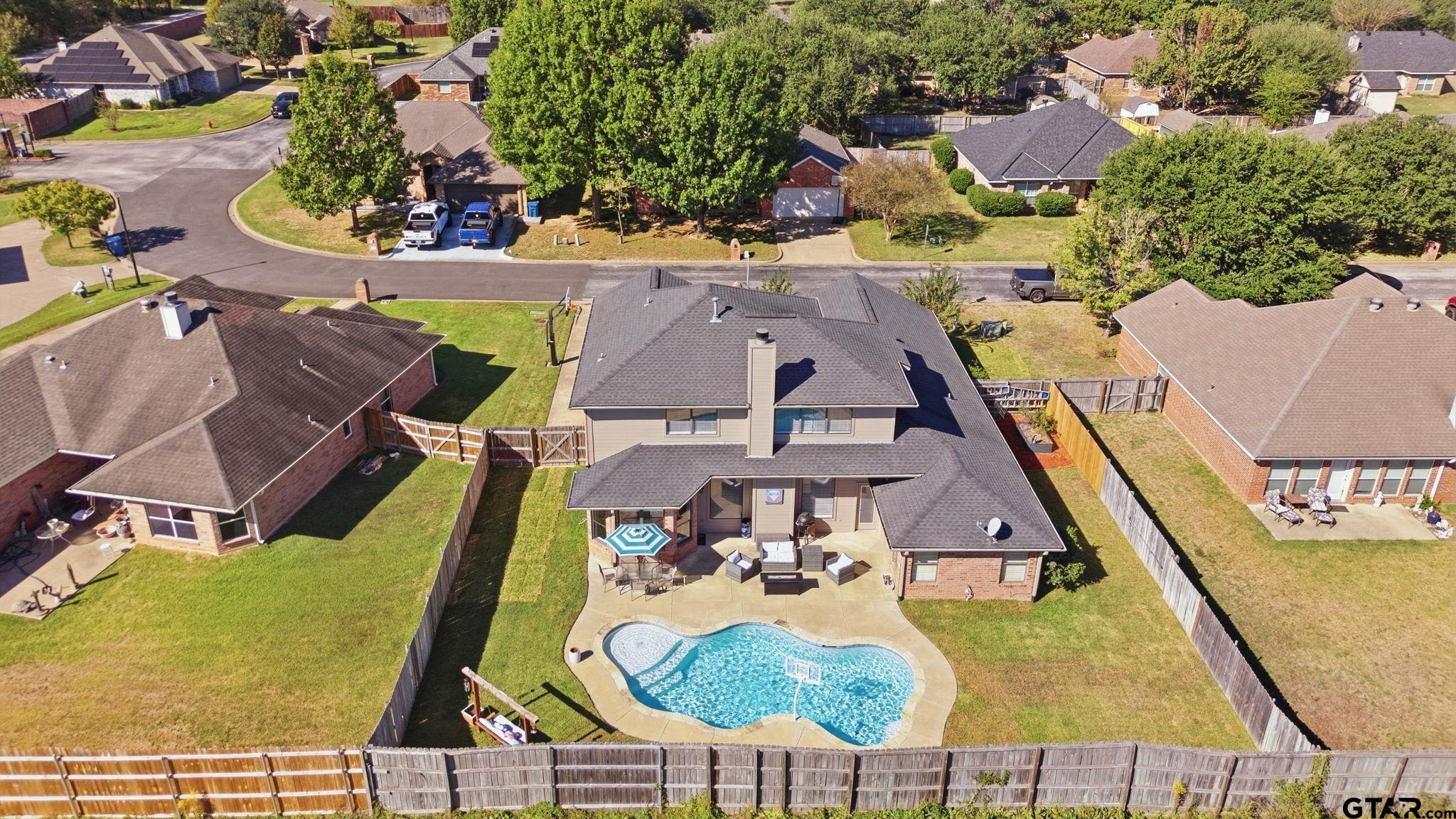 106 Amanda Ct