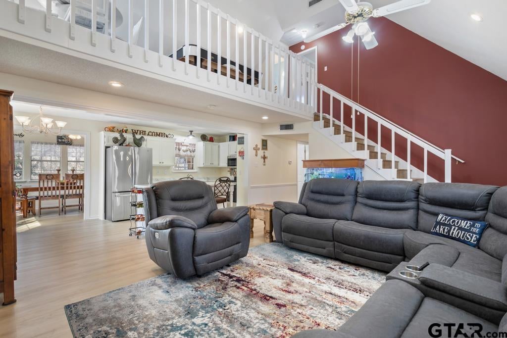 435 Wildwood Trl