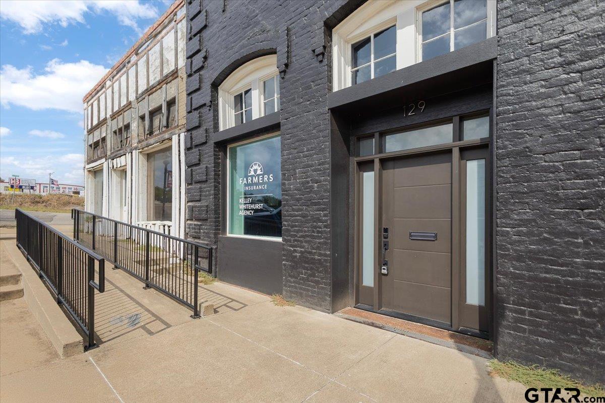 129 W Duval Street