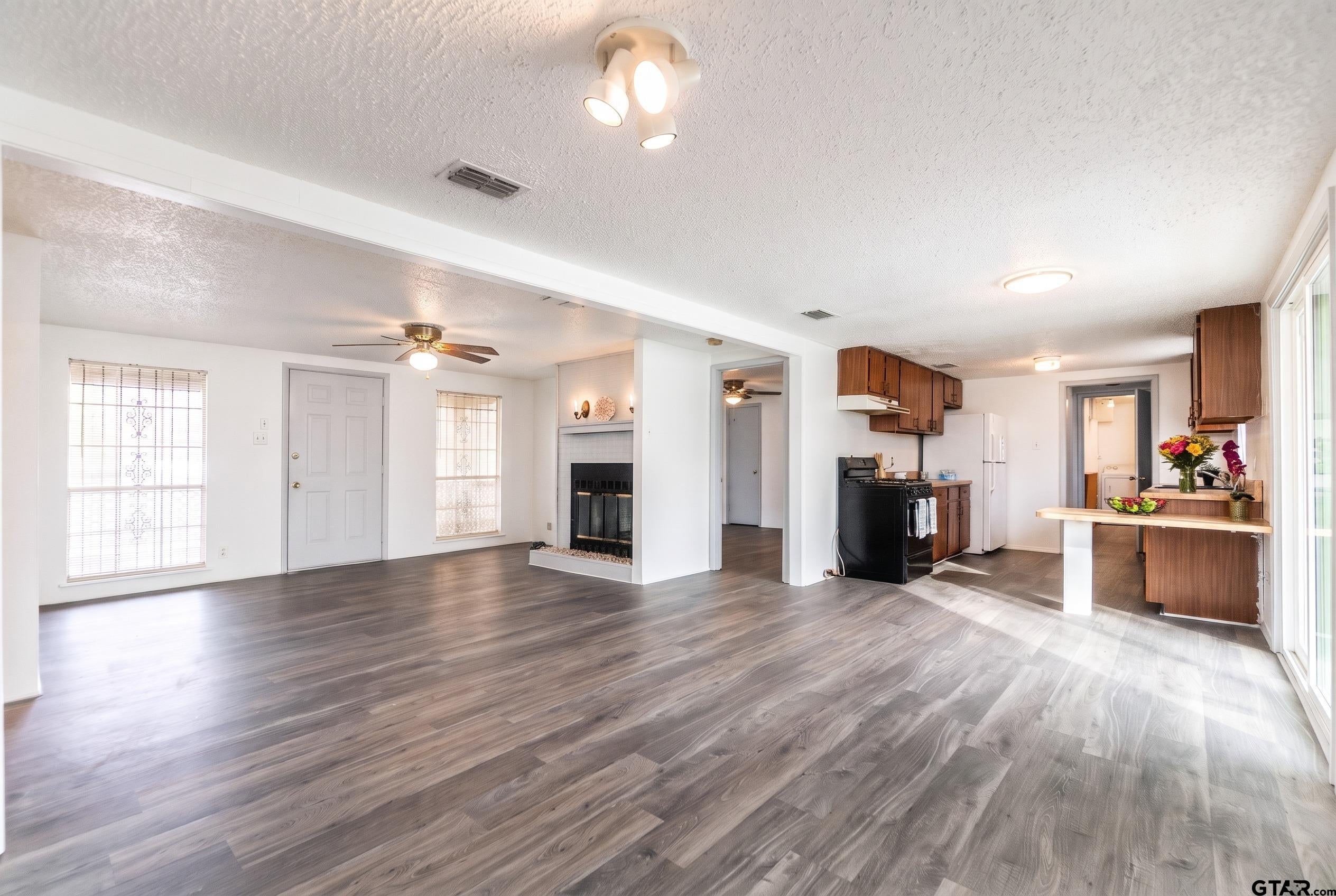 3112 Bellwood Rd.