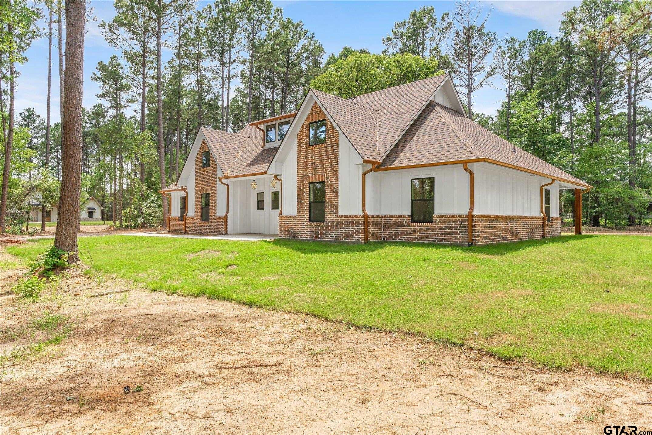 404 Private Road 5808