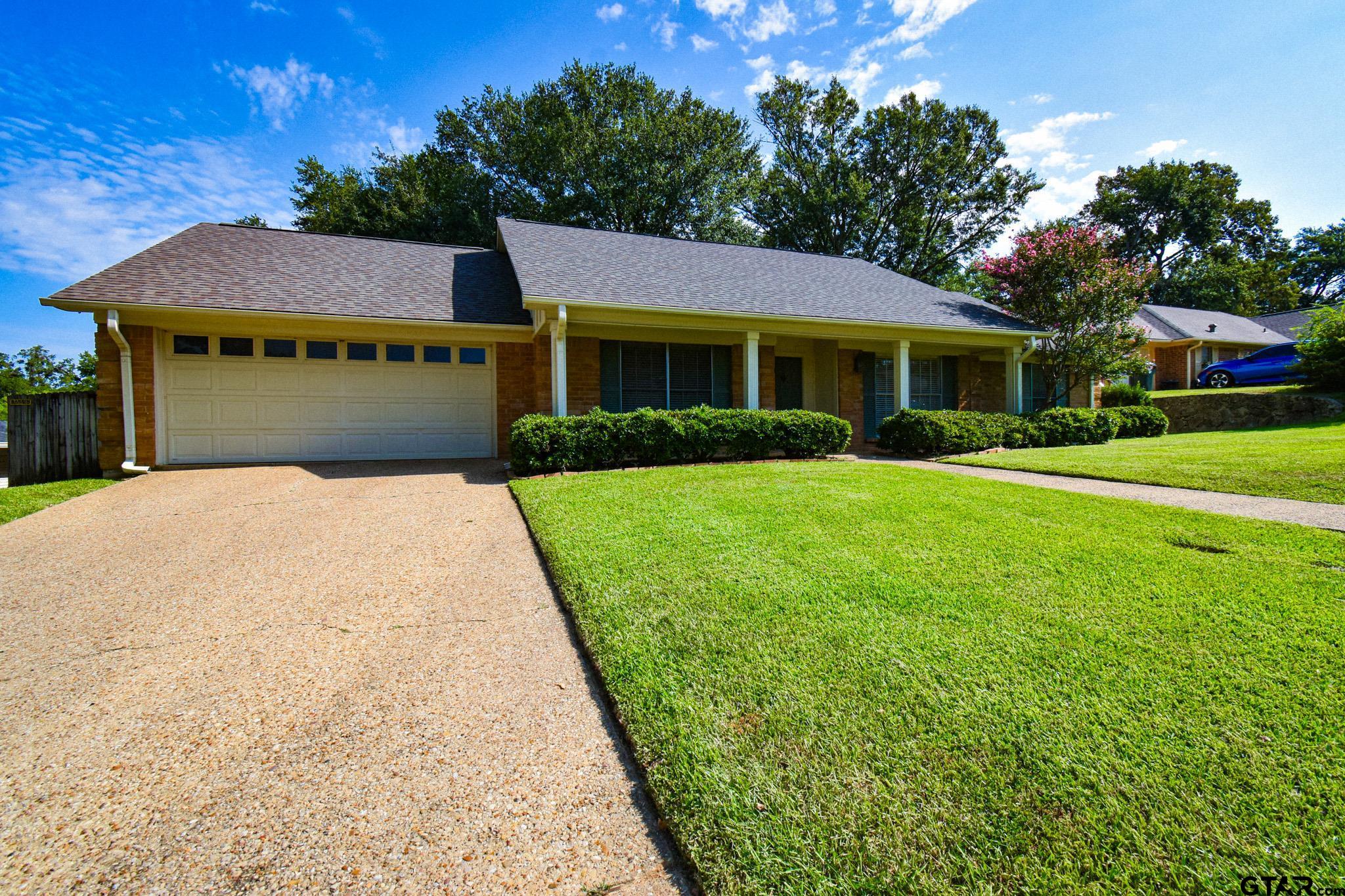 713 Meadow Creek
